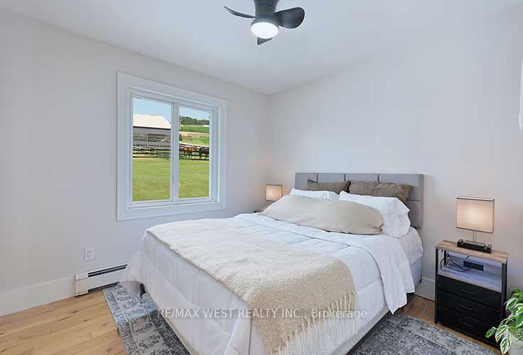 436527 Fourth Line E Property Photo 15