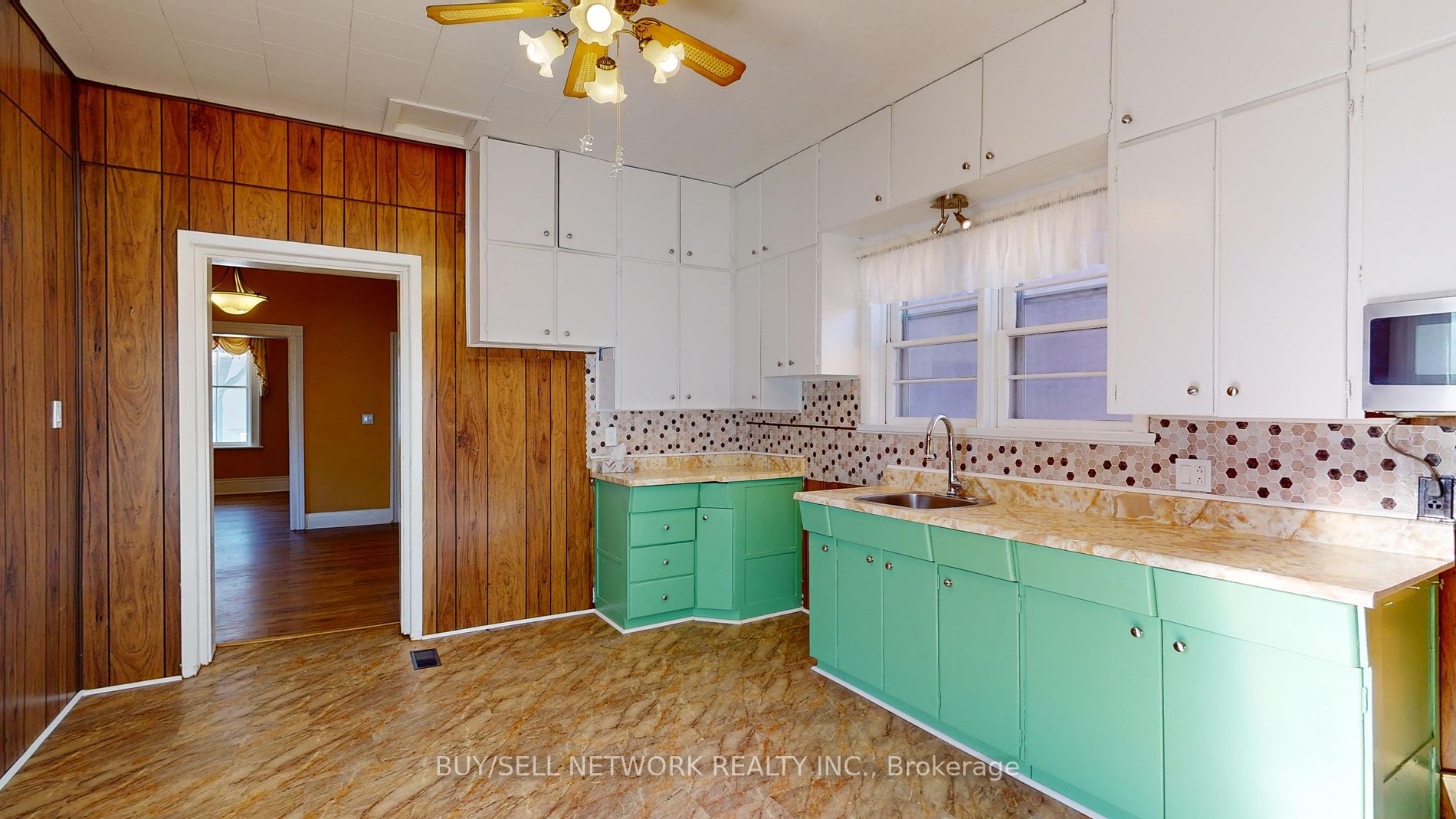 112 Stewart St Property Photo 10