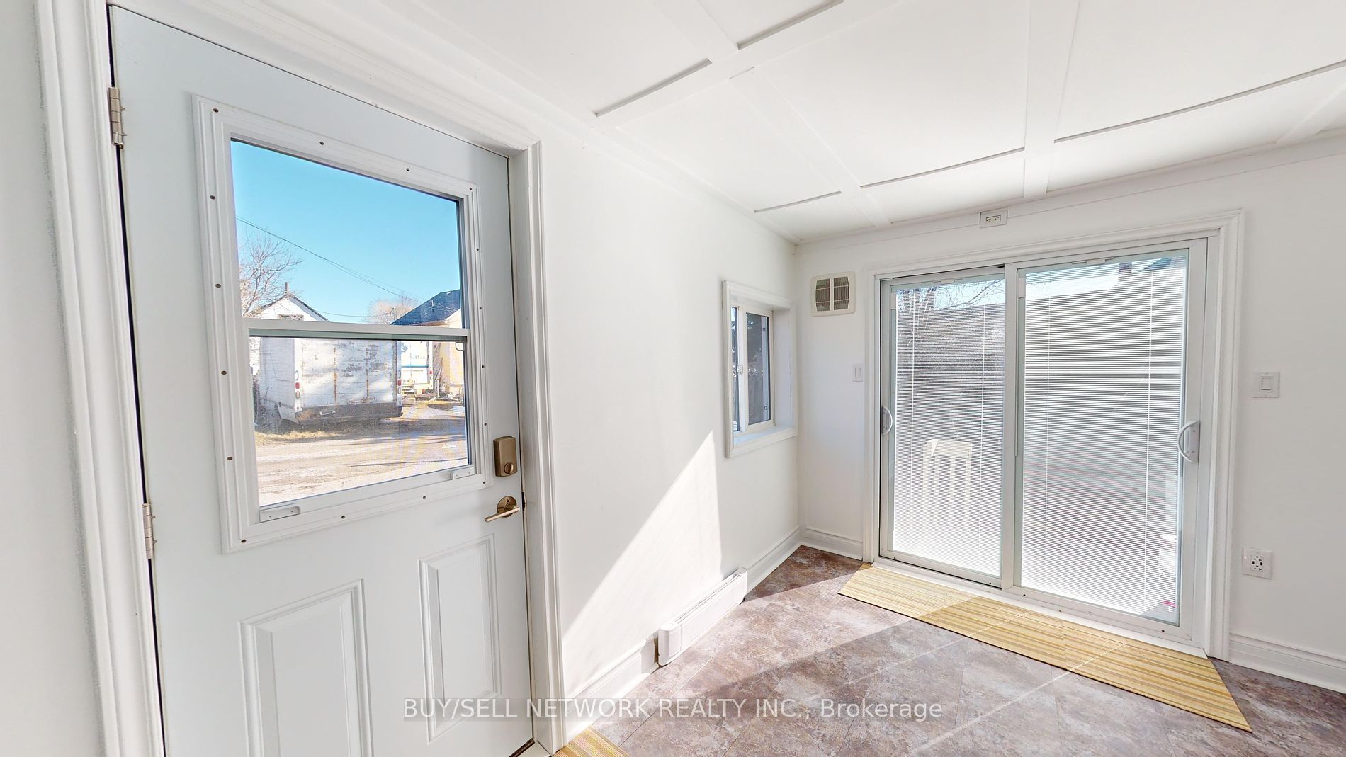 112 Stewart St Property Photo 14