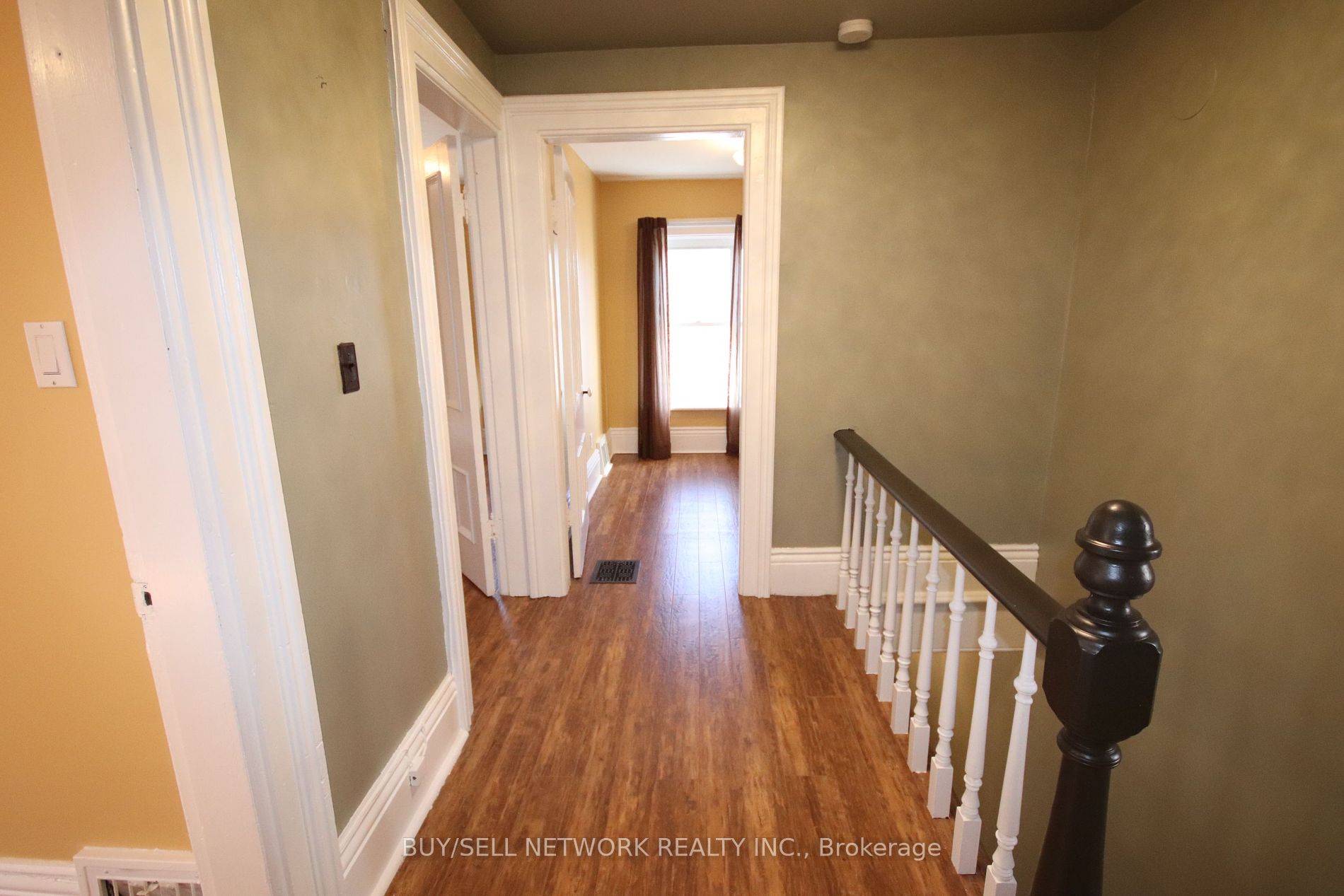 112 Stewart St Property Photo 16