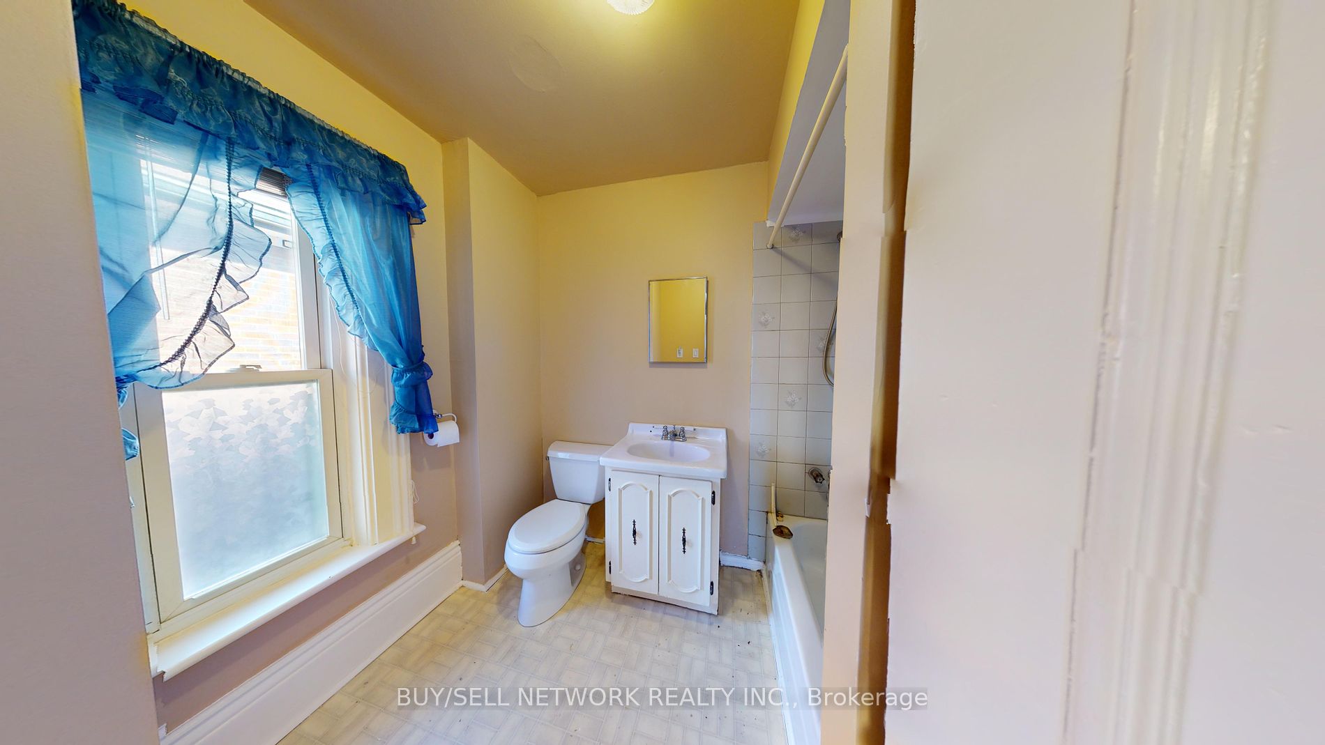 112 Stewart St Property Photo 22