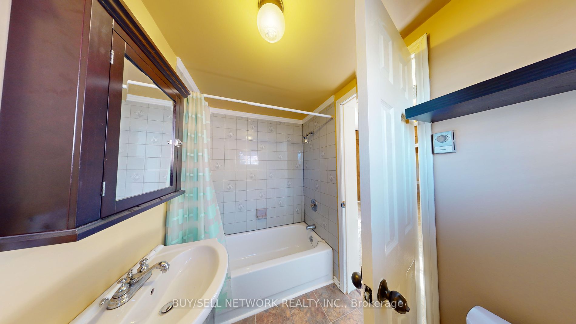 112 Stewart St Property Photo 23
