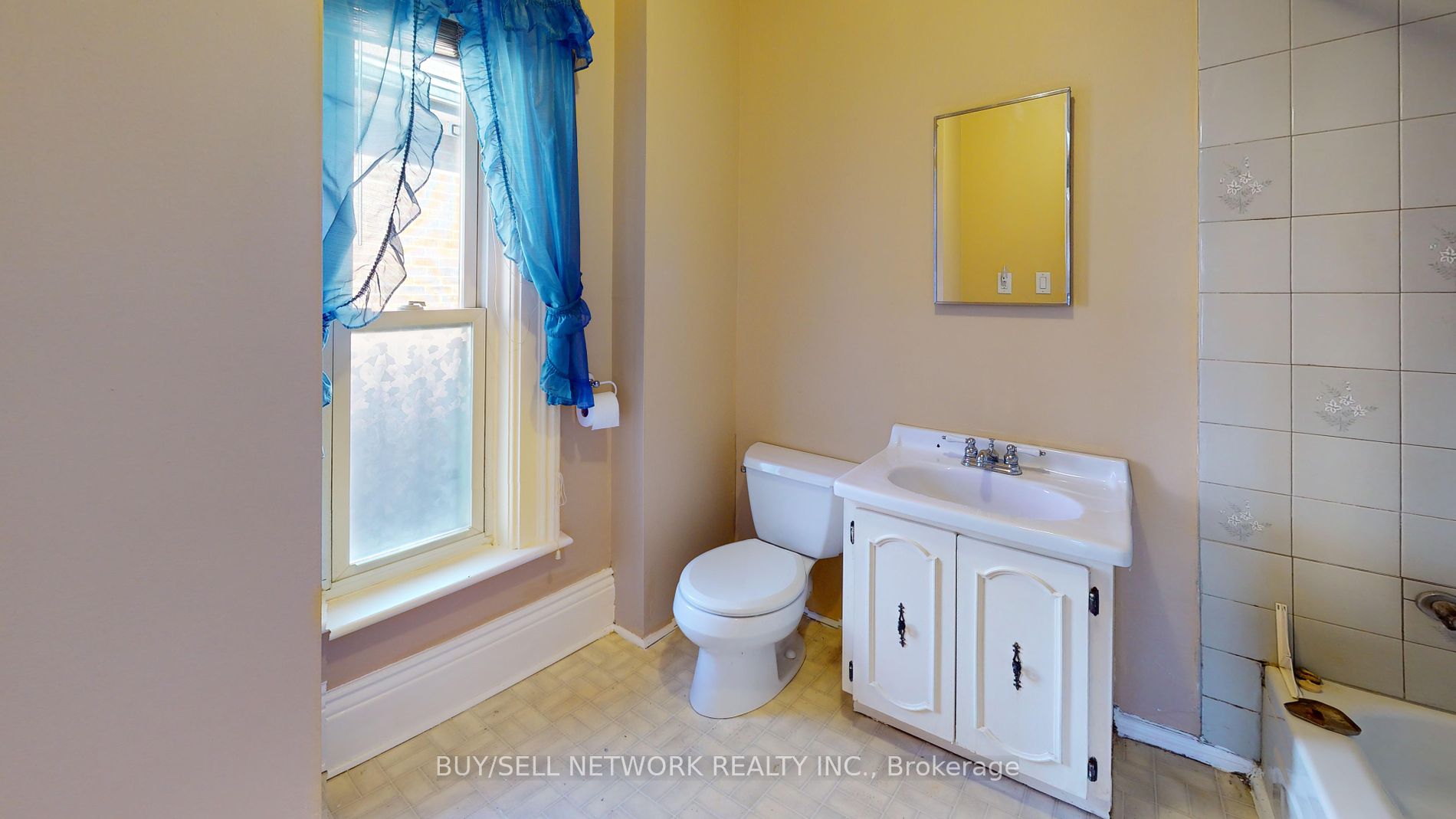 112 Stewart St Property Photo 25