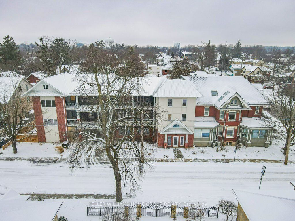1 Mont St 1 Property Photo