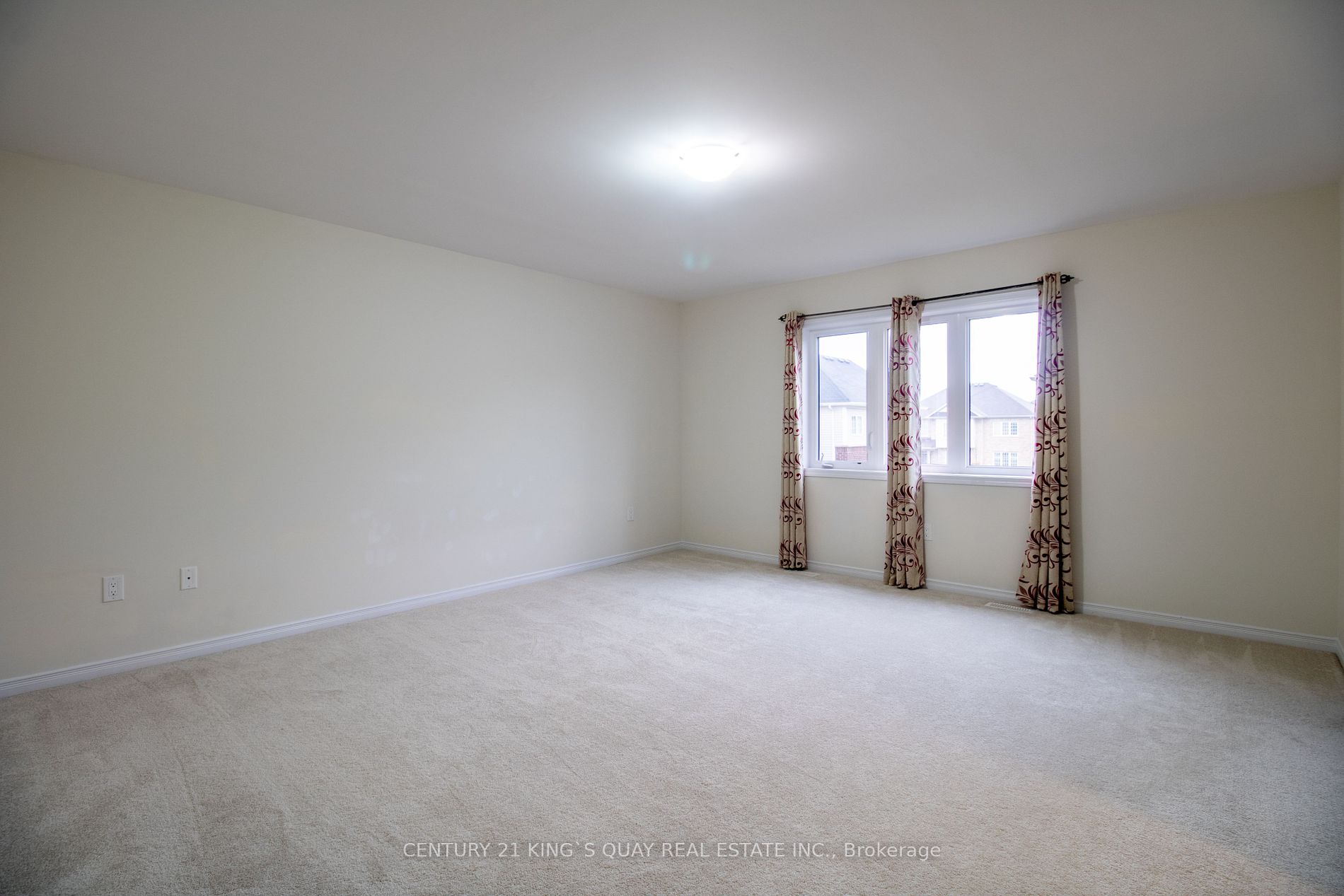 25 Alexandra Dr Property Photo 23
