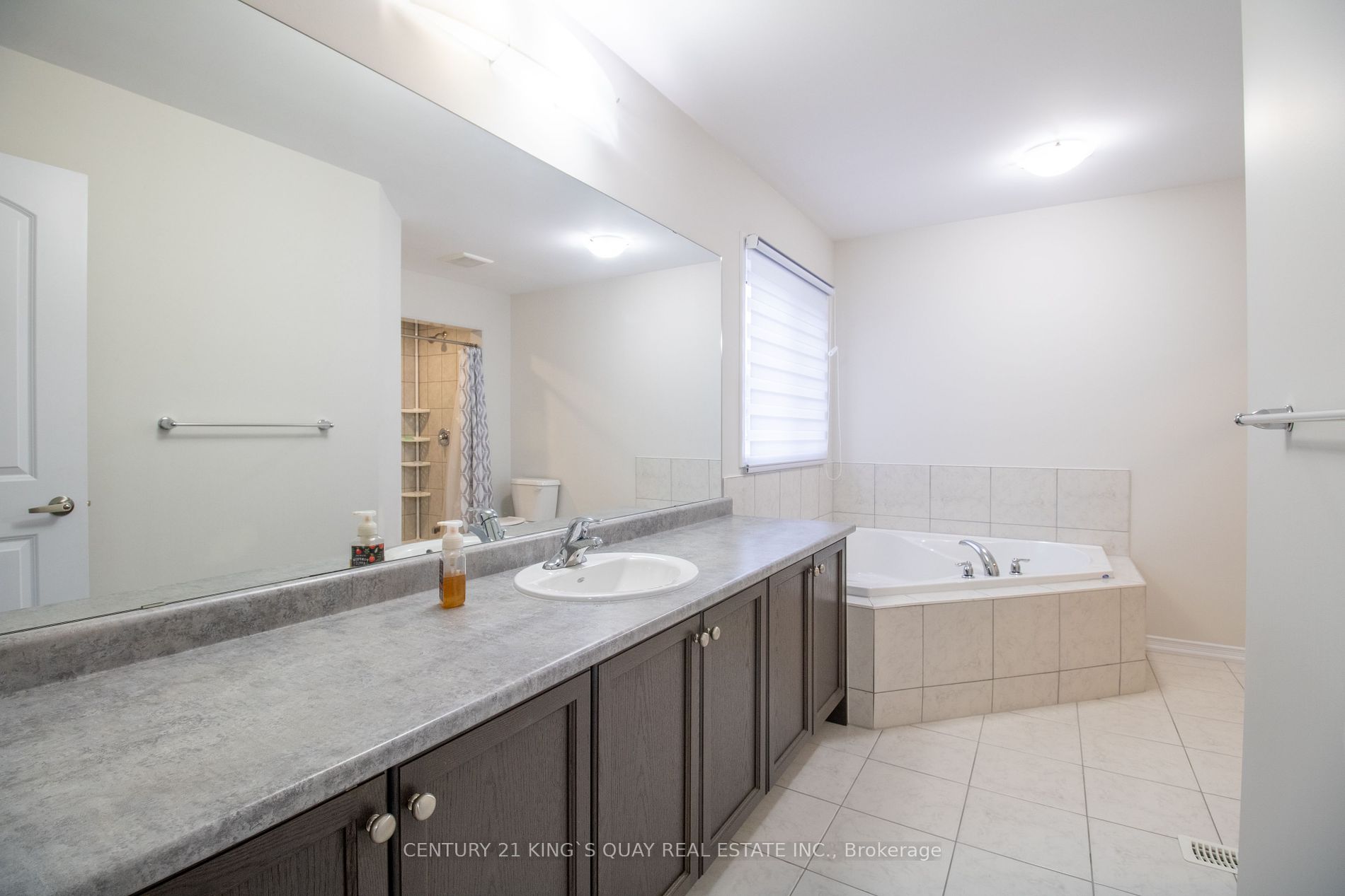 25 Alexandra Dr Property Photo 25