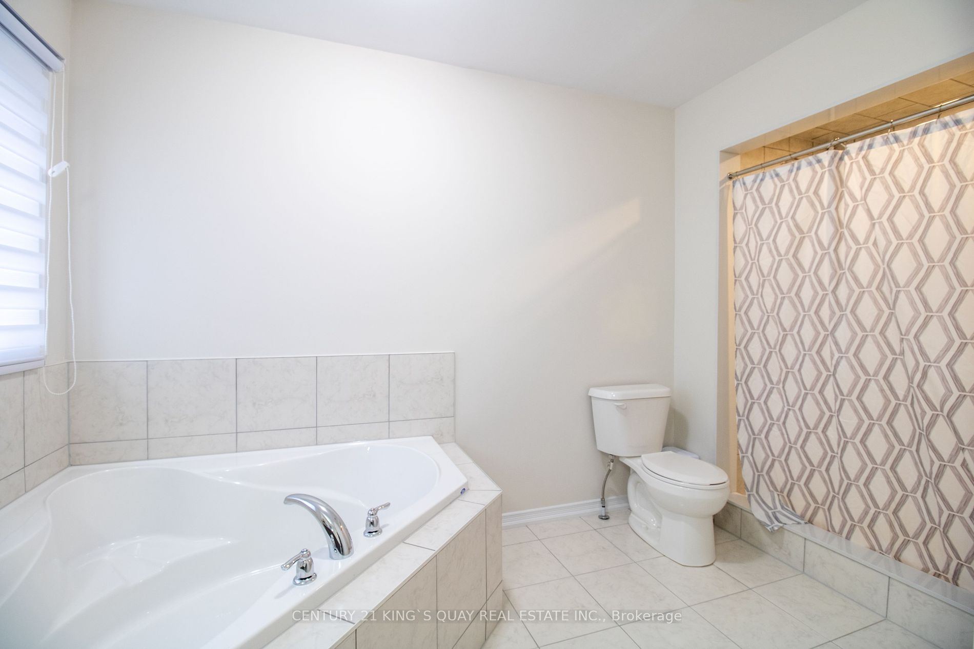25 Alexandra Dr Property Photo 26