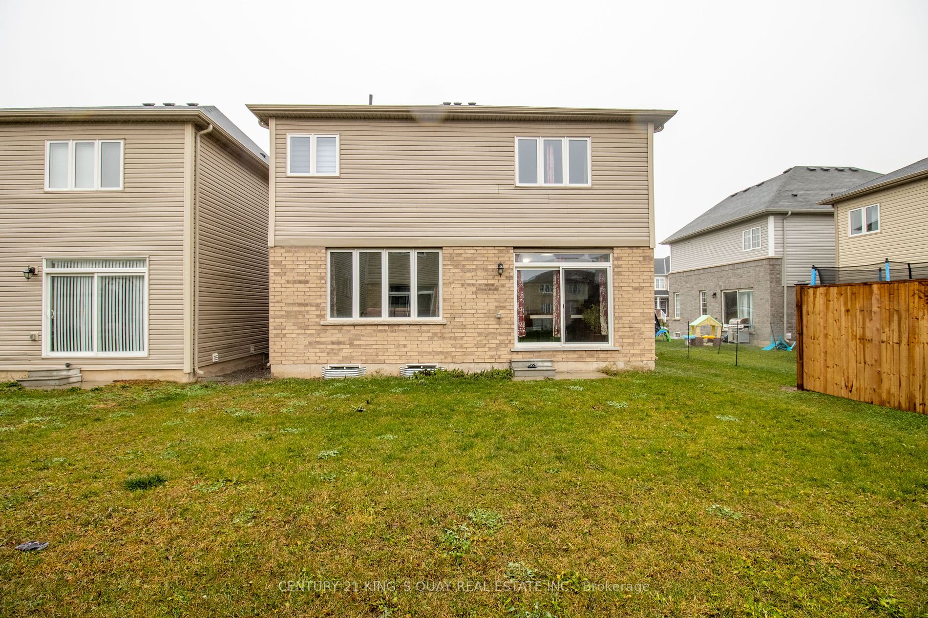 25 Alexandra Dr Property Photo 32