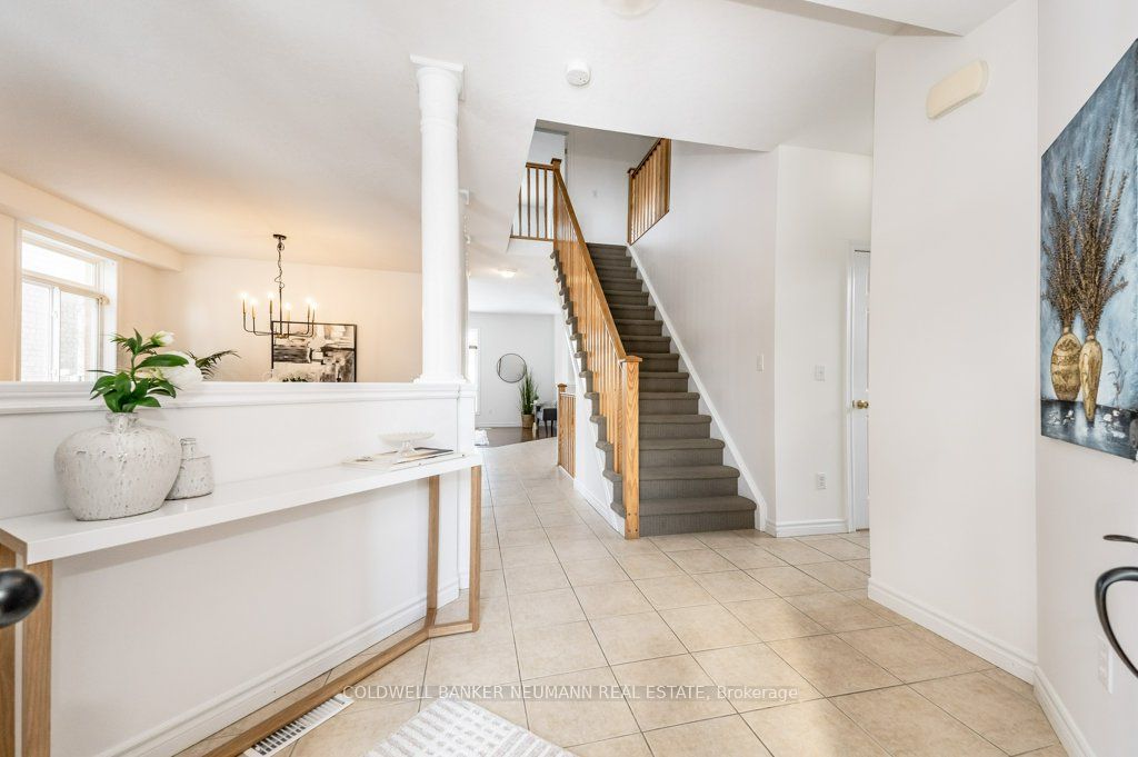 12 Carere Cres Property Photo 3