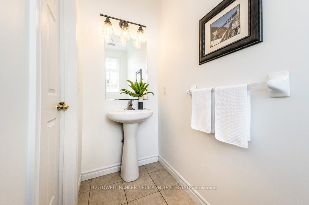 12 Carere Cres Property Photo 17