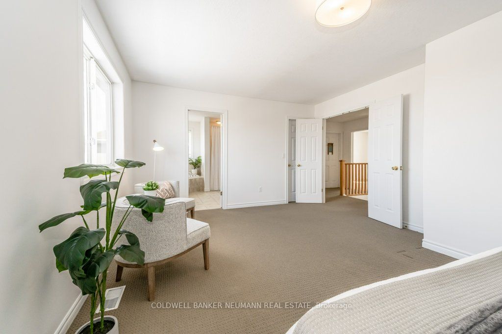 12 Carere Cres Property Photo 22