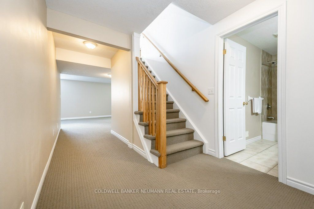 12 Carere Cres Property Photo 27