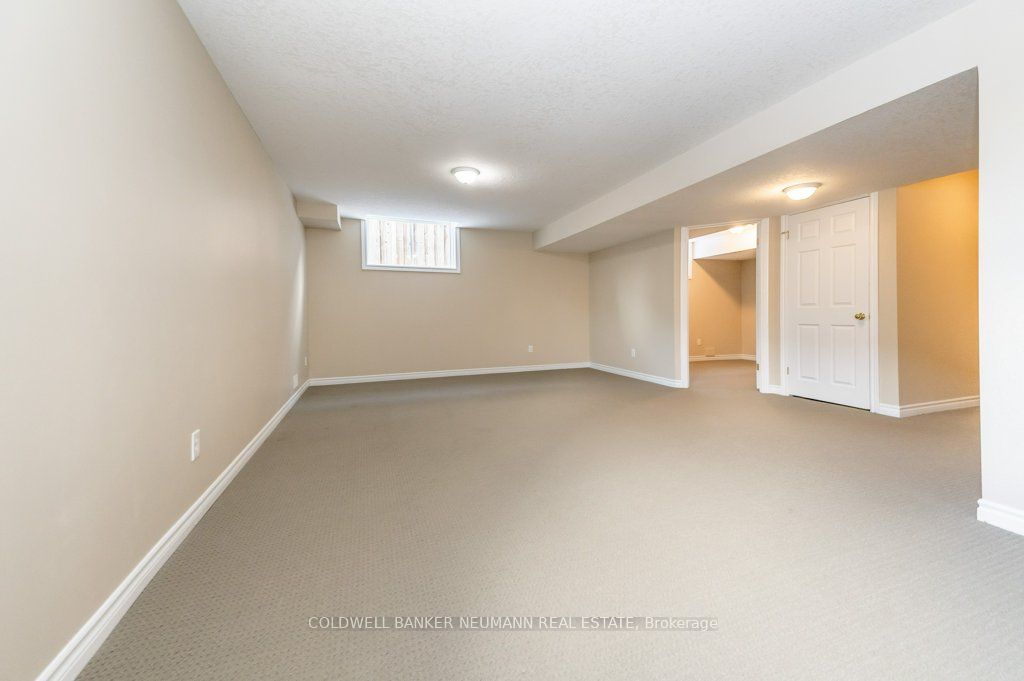 12 Carere Cres Property Photo 30