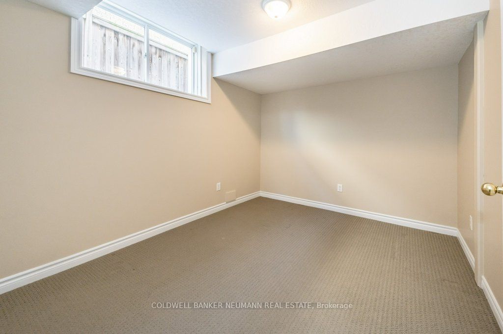 12 Carere Cres Property Photo 31