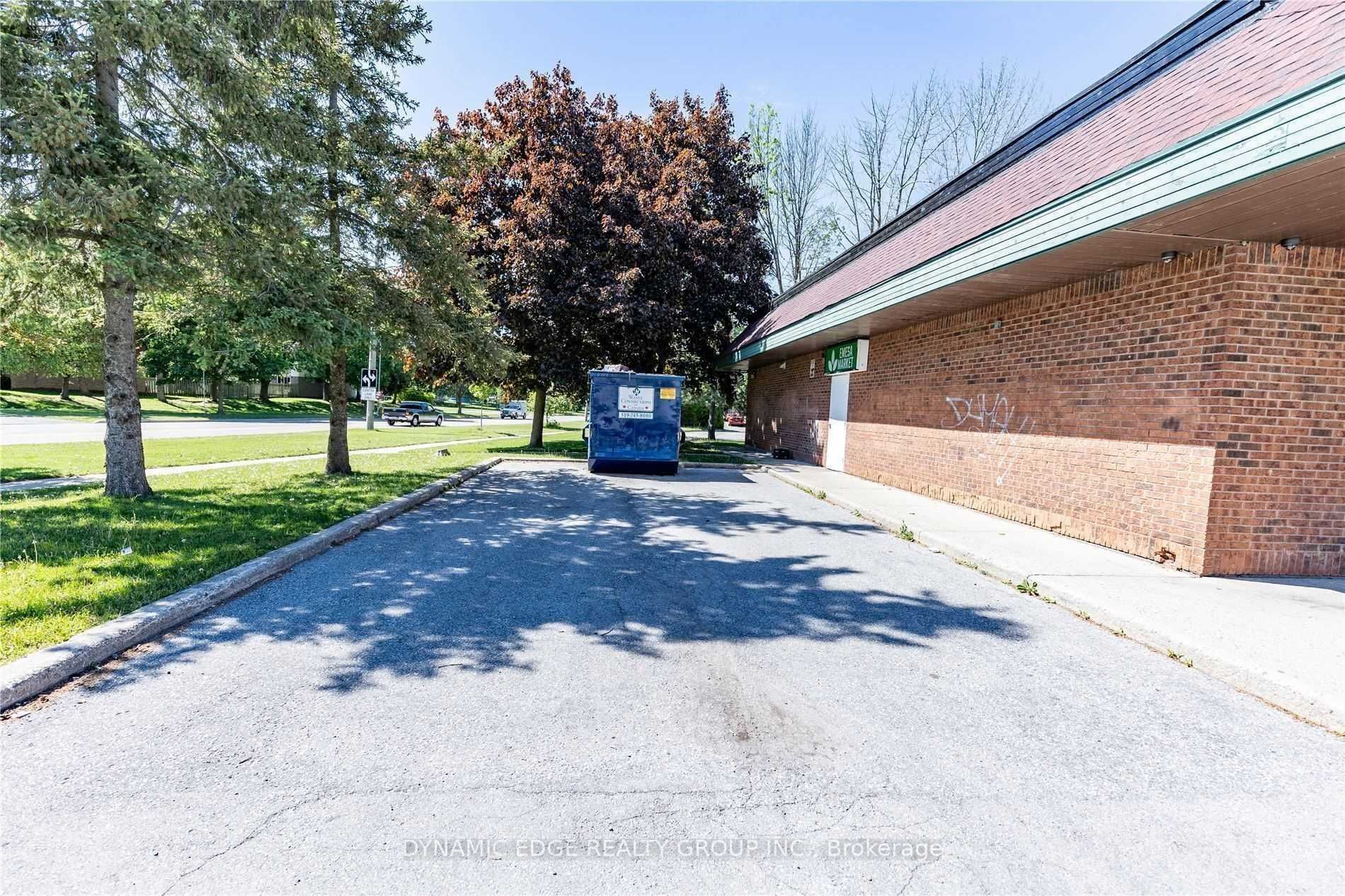 159 Fife Rd Property Photo 6