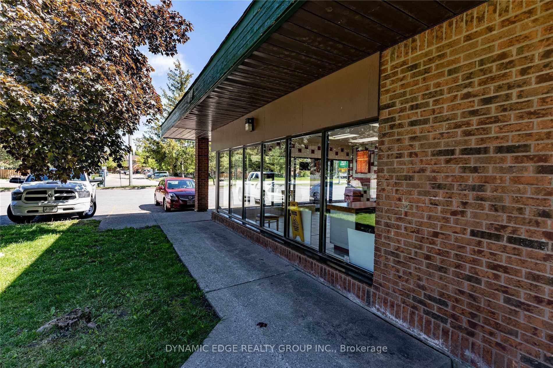 159 Fife Rd Property Photo 8