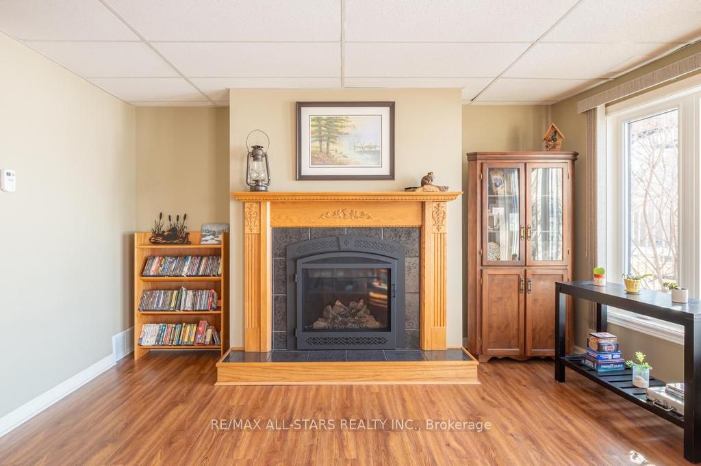 1897 Pinehurst Ave Property Photo 24
