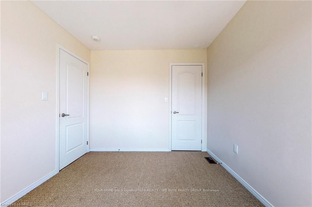 5010 Desantis Dr Property Photo 12