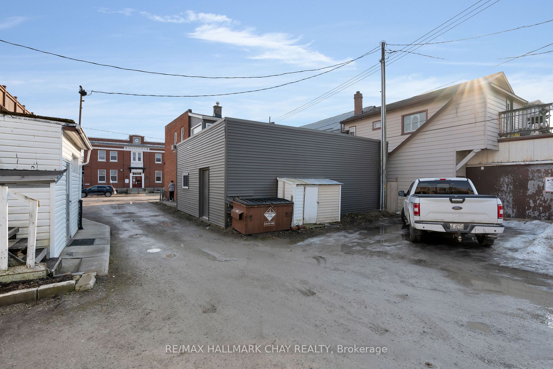 16 Trowbridge St W Property Photo 35