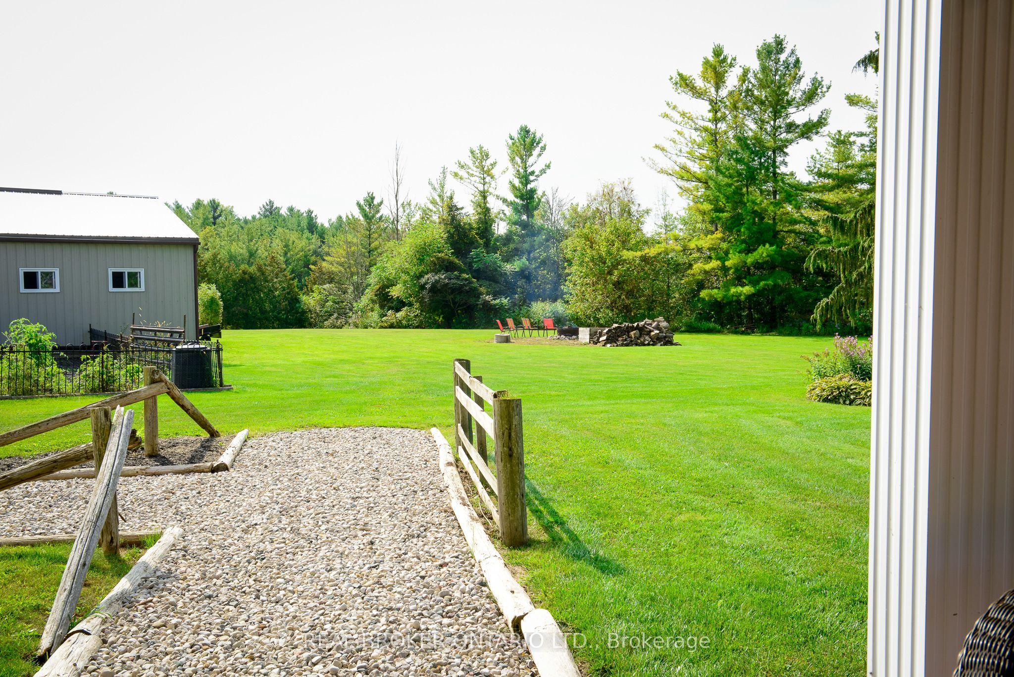 22678 Johnston Line Property Photo 21