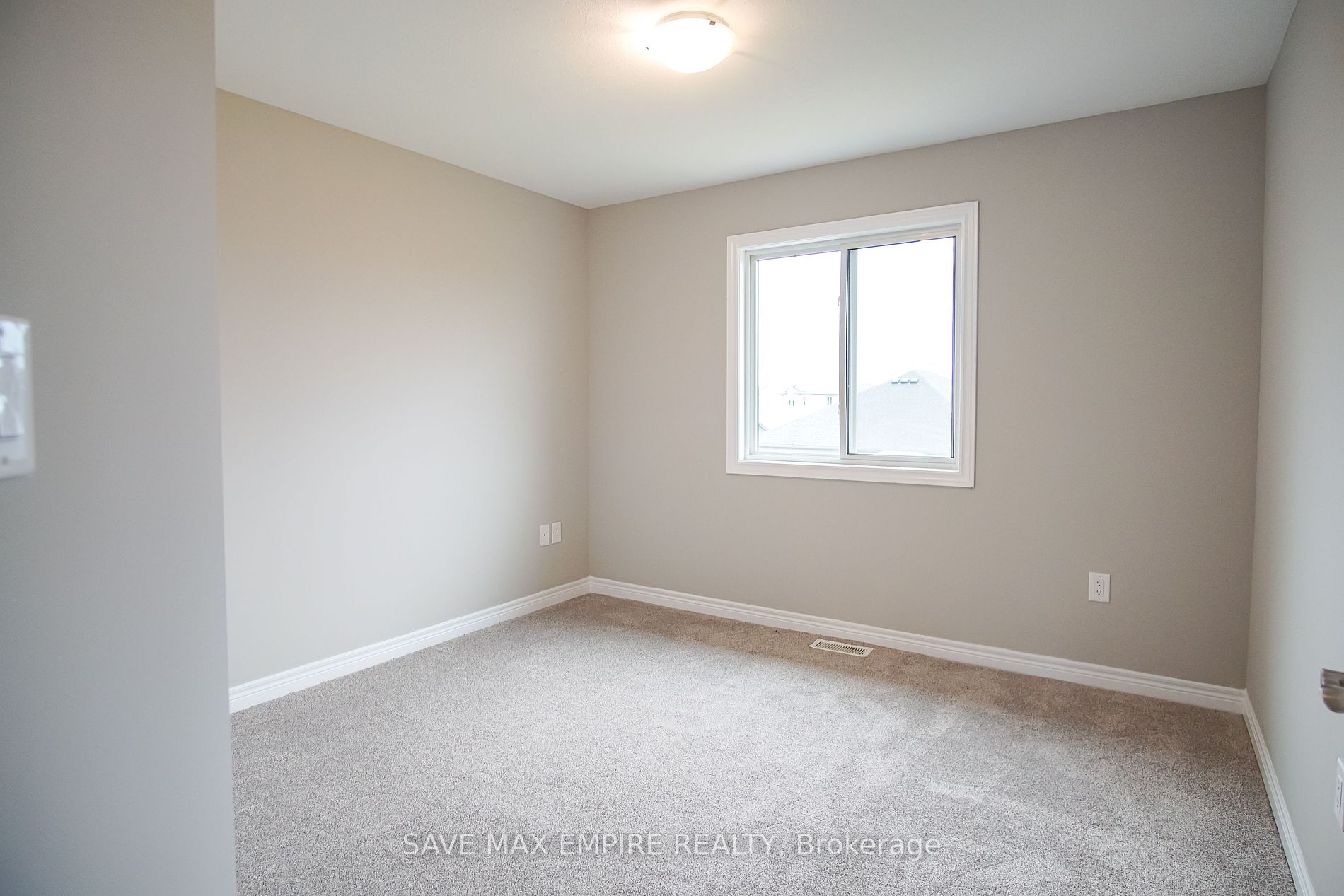 25 Cinnamon St Property Photo 26