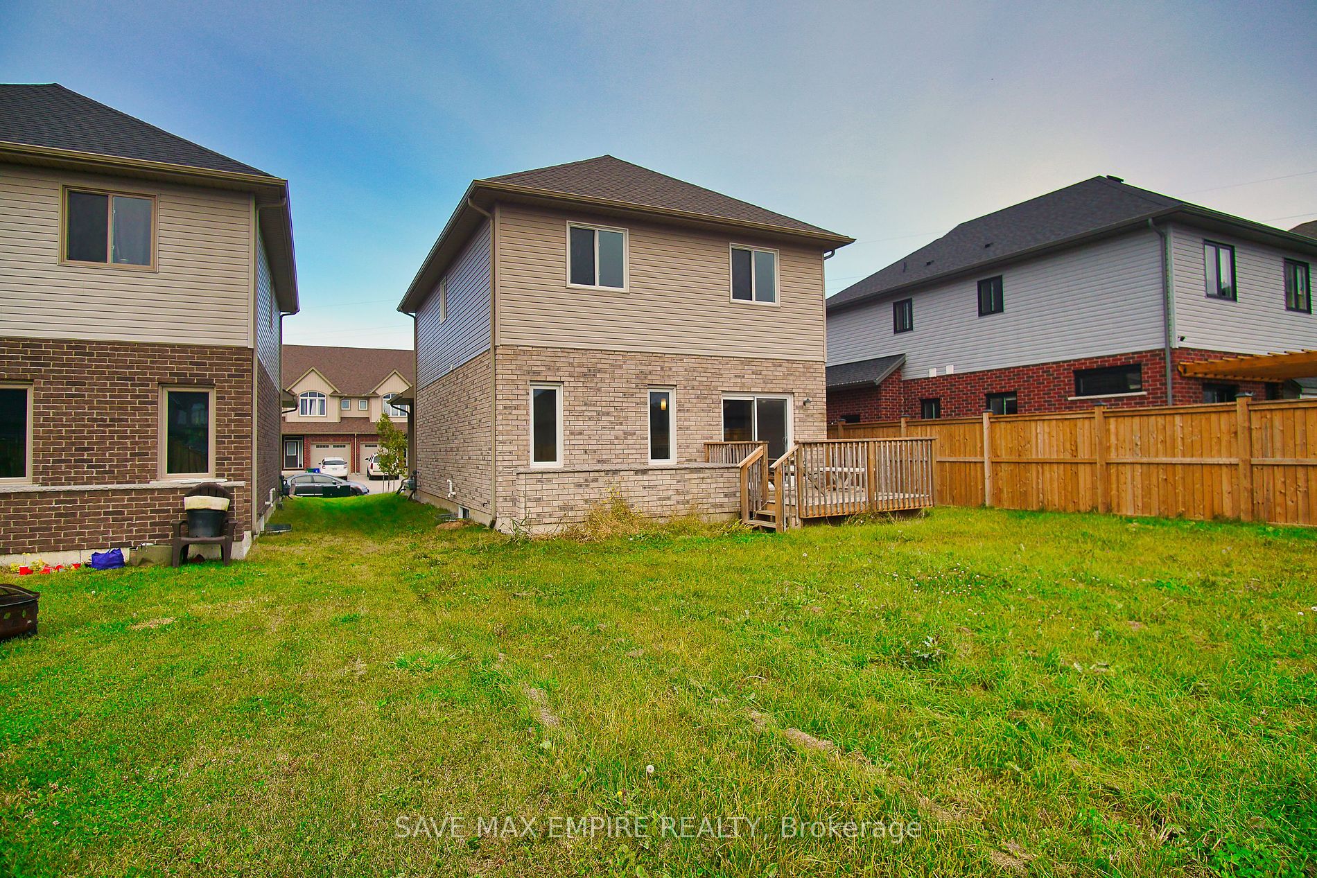 25 Cinnamon St Property Photo 28