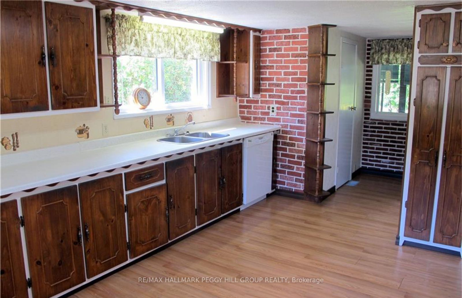 333 South Shore Rd Property Photo 7