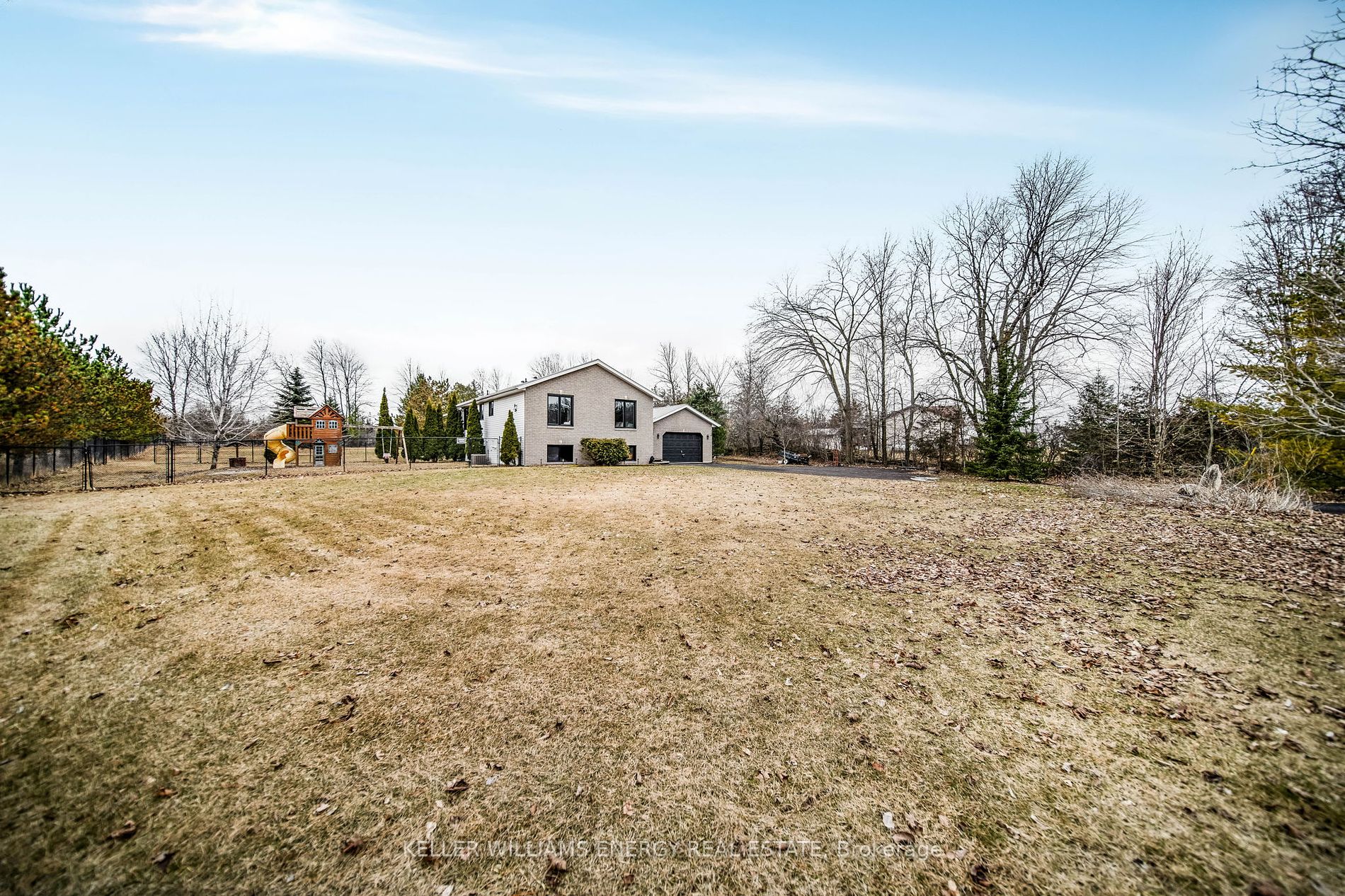 310 Enright Rd Property Photo 5
