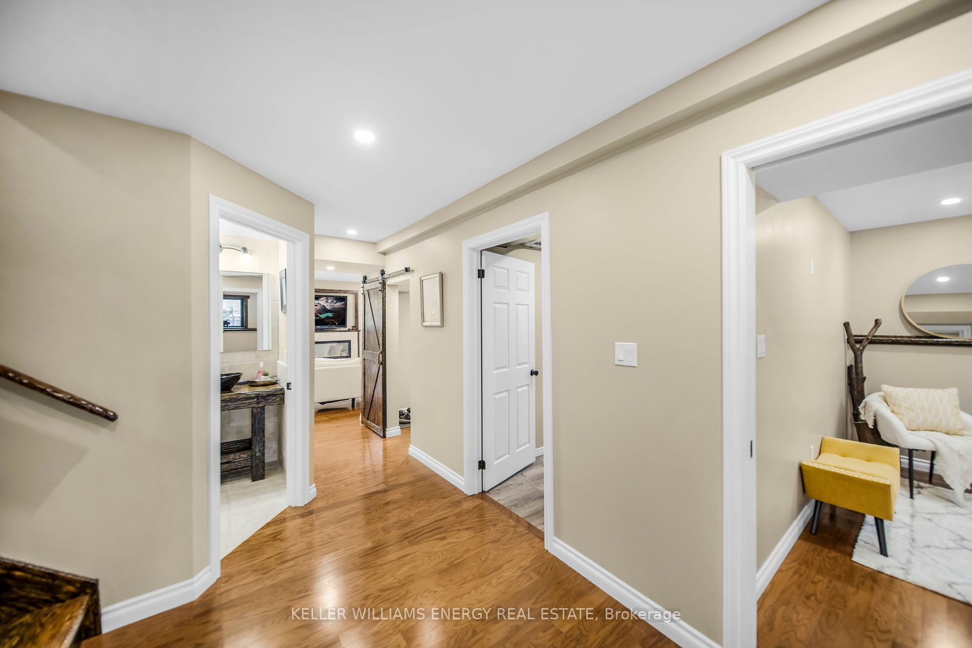 310 Enright Rd Property Photo 18