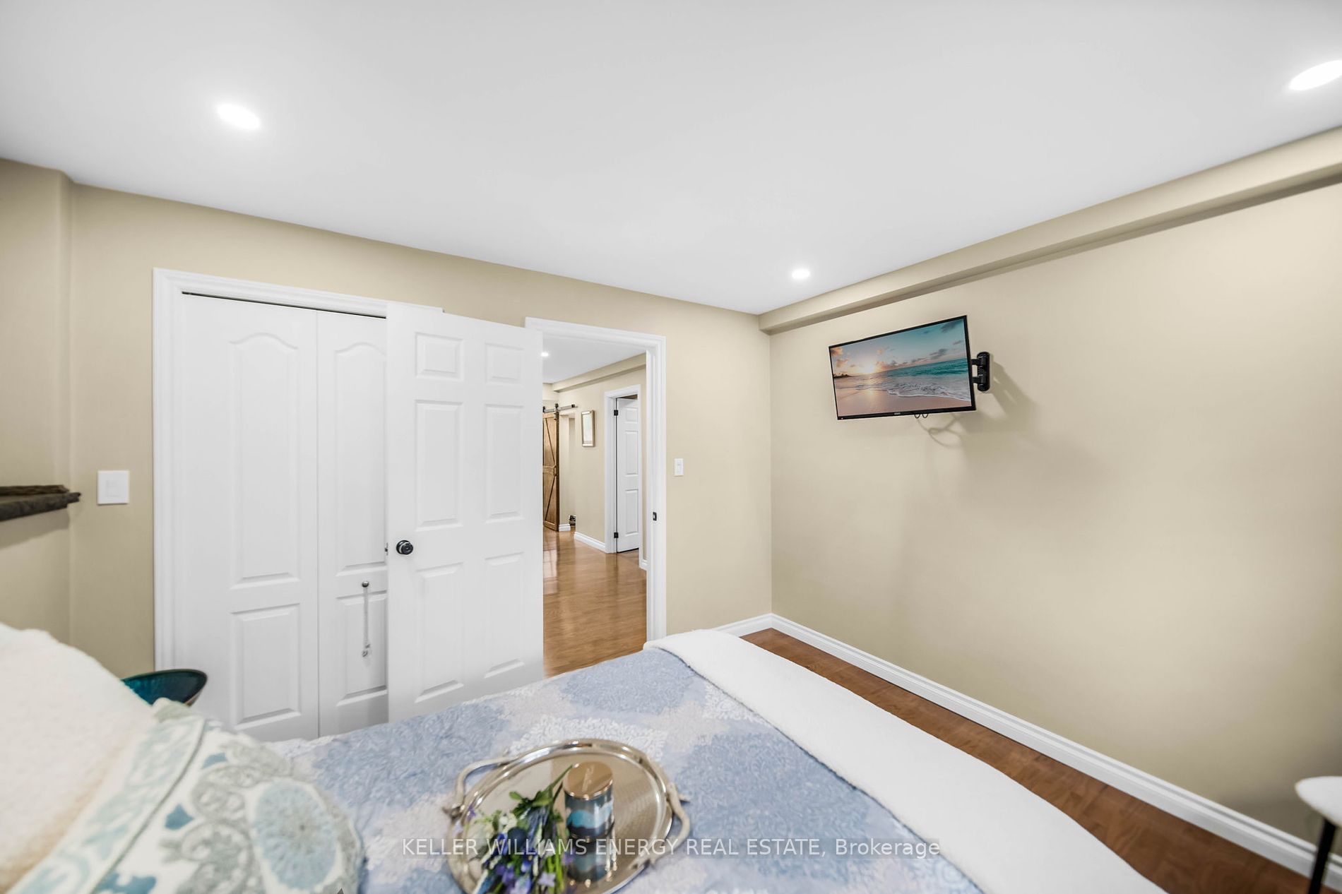 310 Enright Rd Property Photo 22
