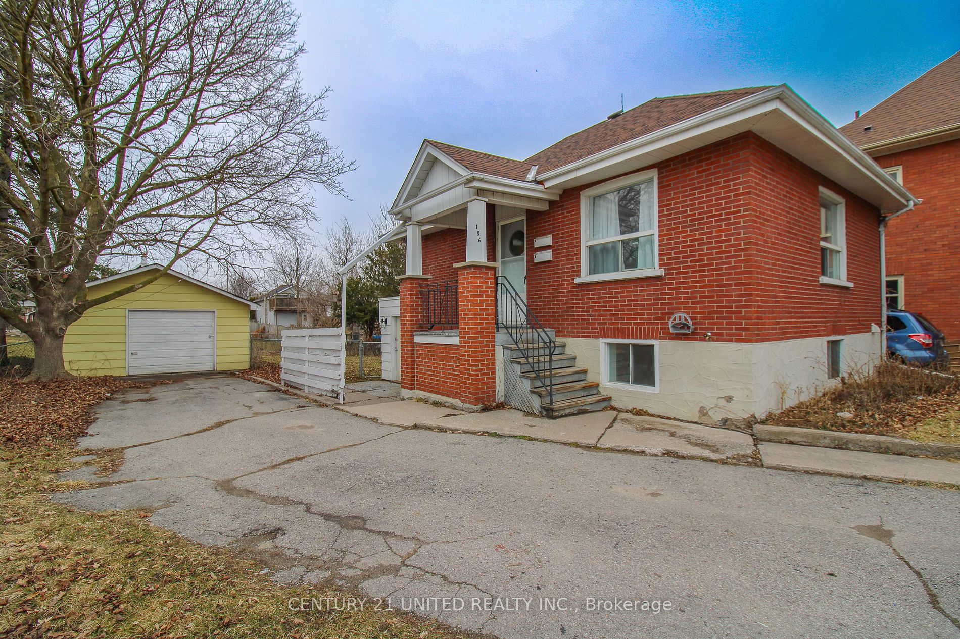 186 Westcott St Property Photo