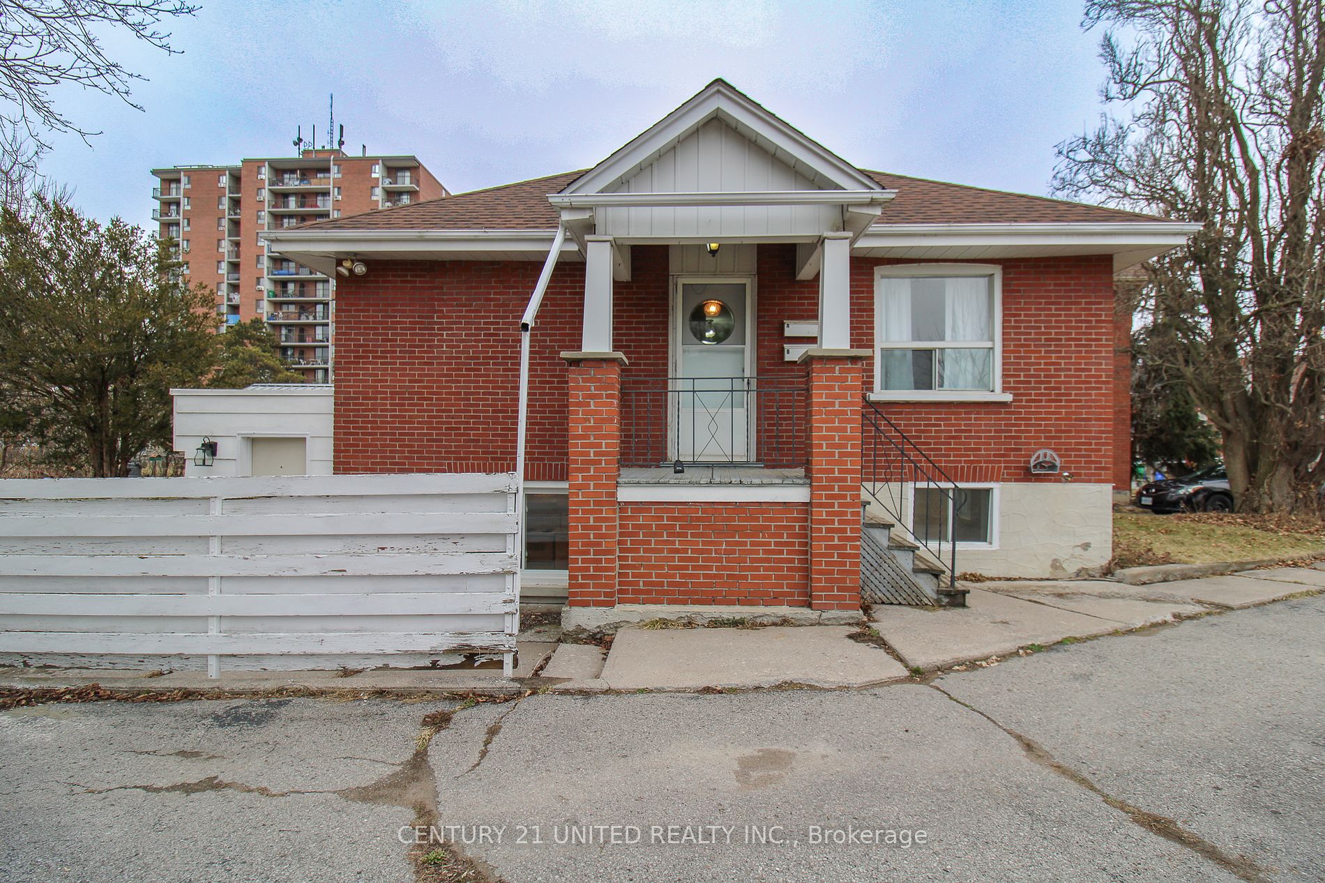 186 Westcott St Property Photo 2