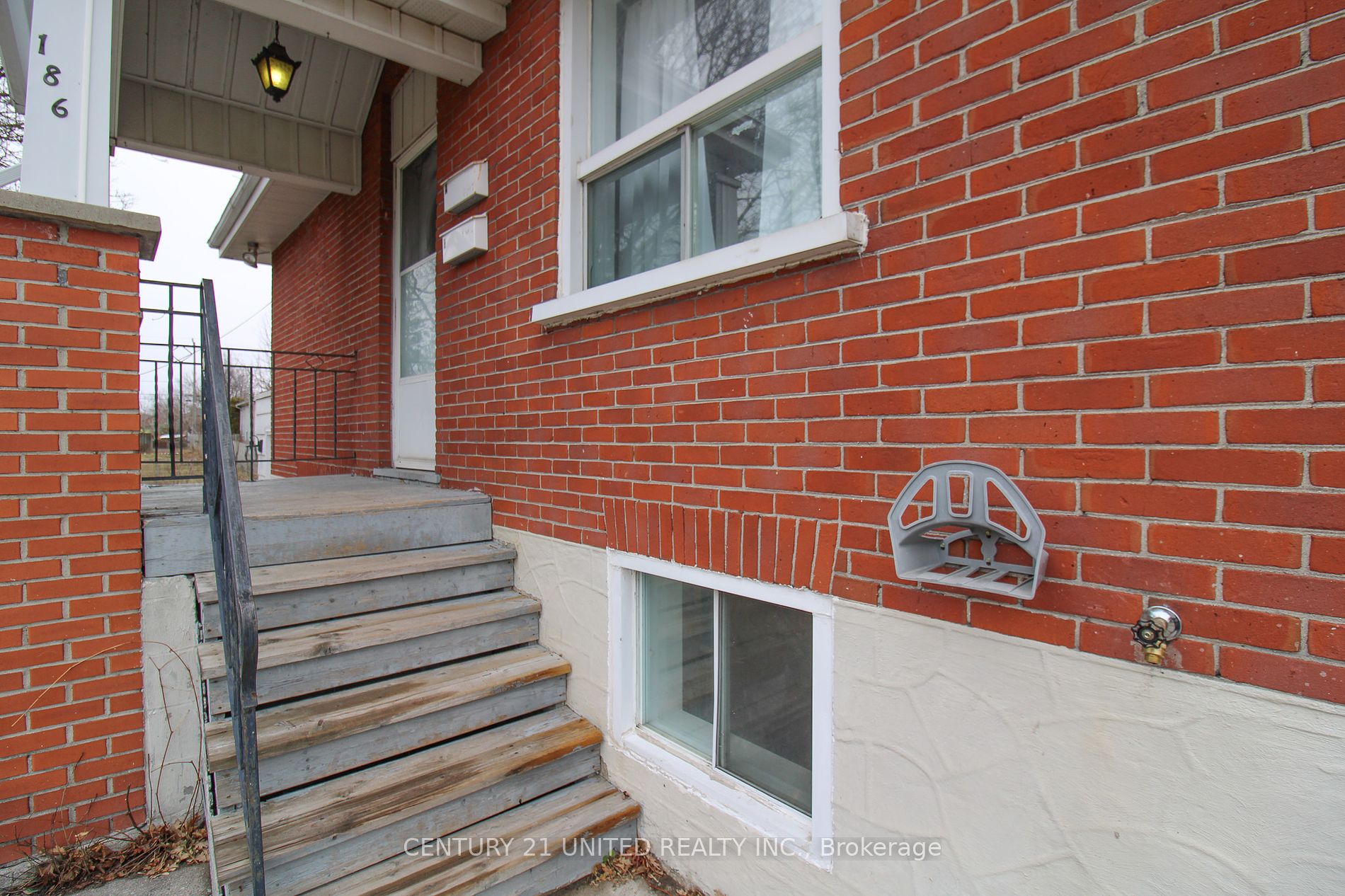 186 Westcott St Property Photo 7