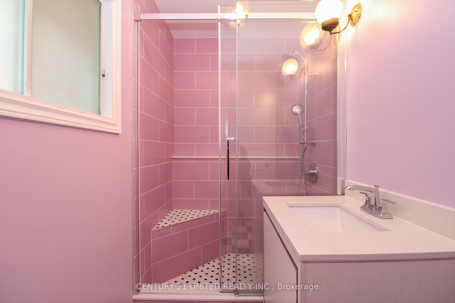 186 Westcott St Property Photo 14