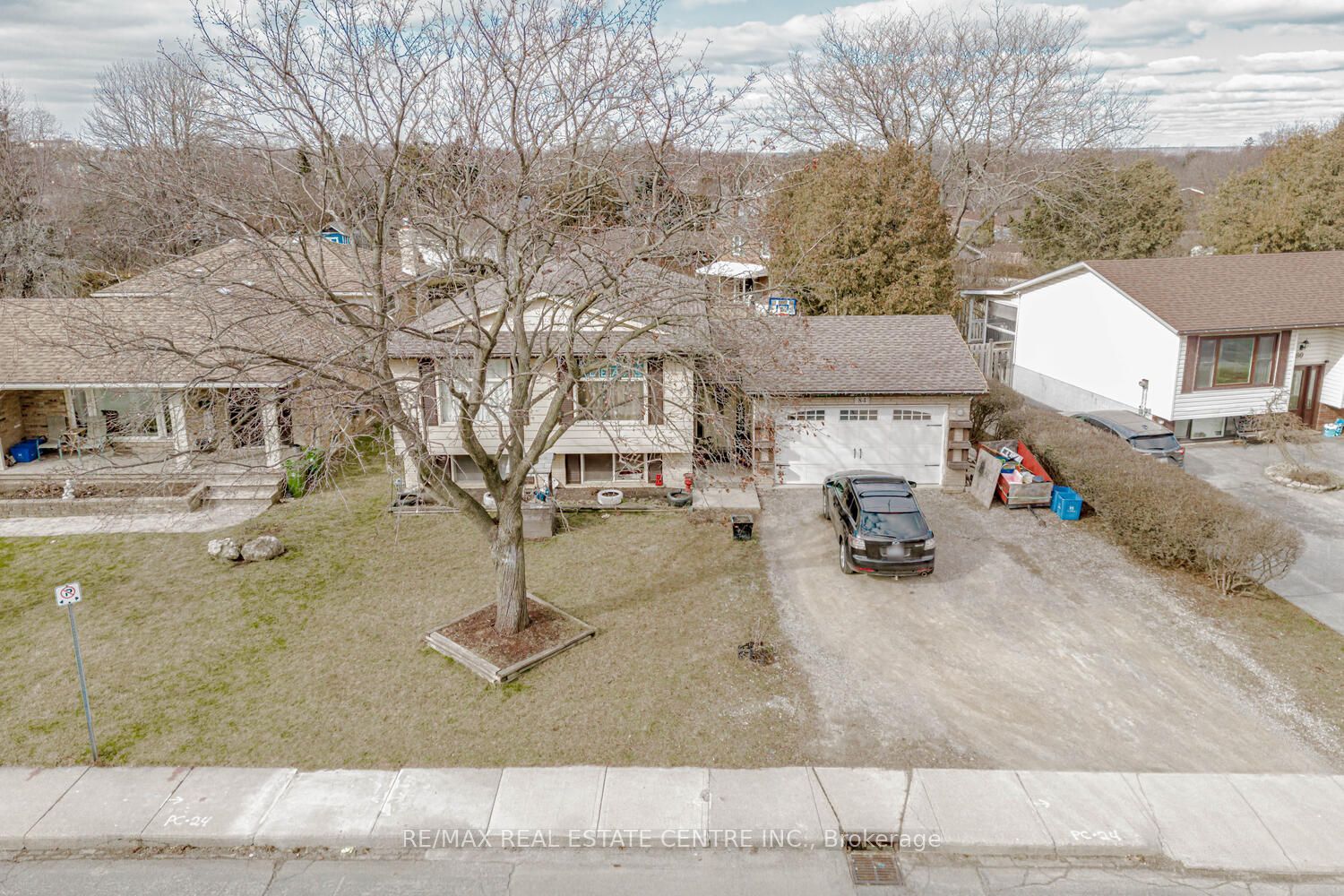 84 Elgar Ave Property Photo