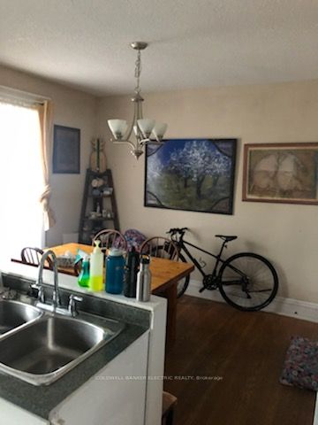 255 Reid Street Property Photo 10