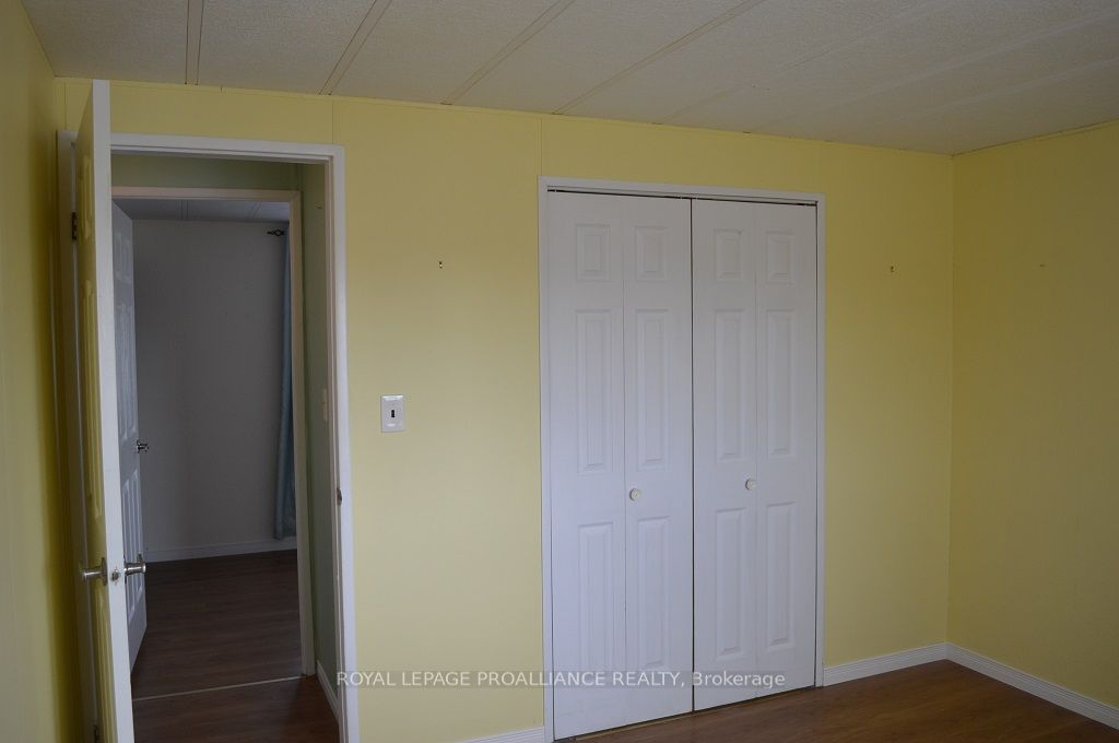 4 Annette Blvd Property Photo 4
