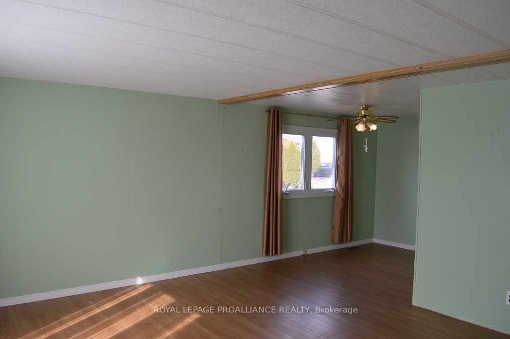 4 Annette Blvd Property Photo 13
