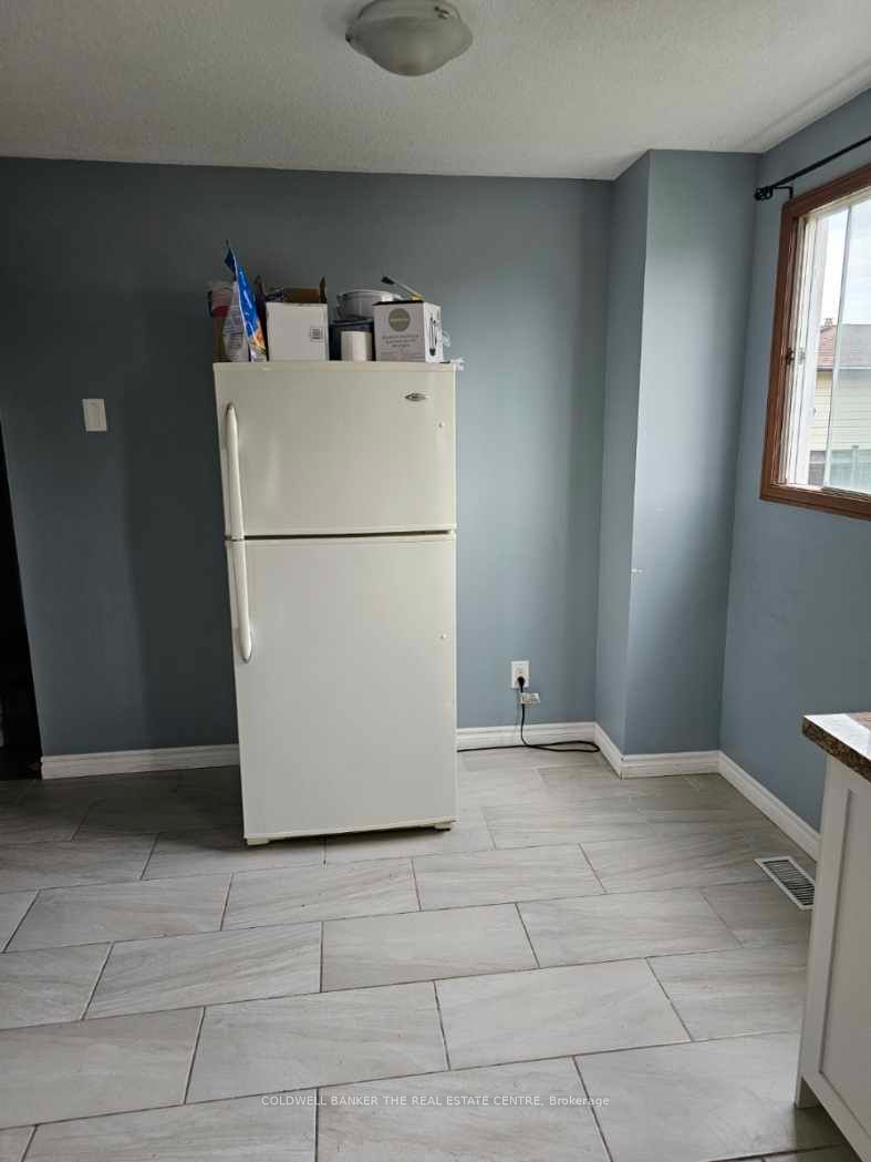 3 Baxter Cres Property Photo 3