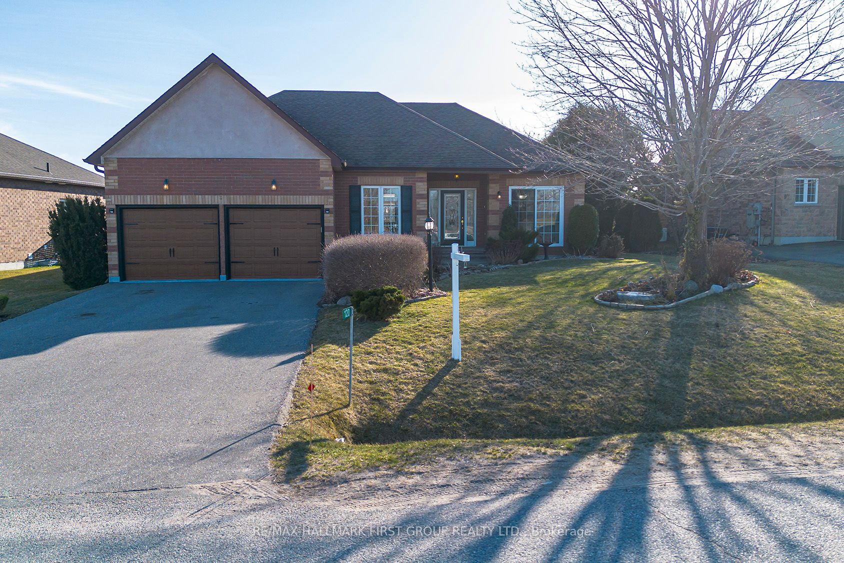 120 Southcrest Dr Property Photo