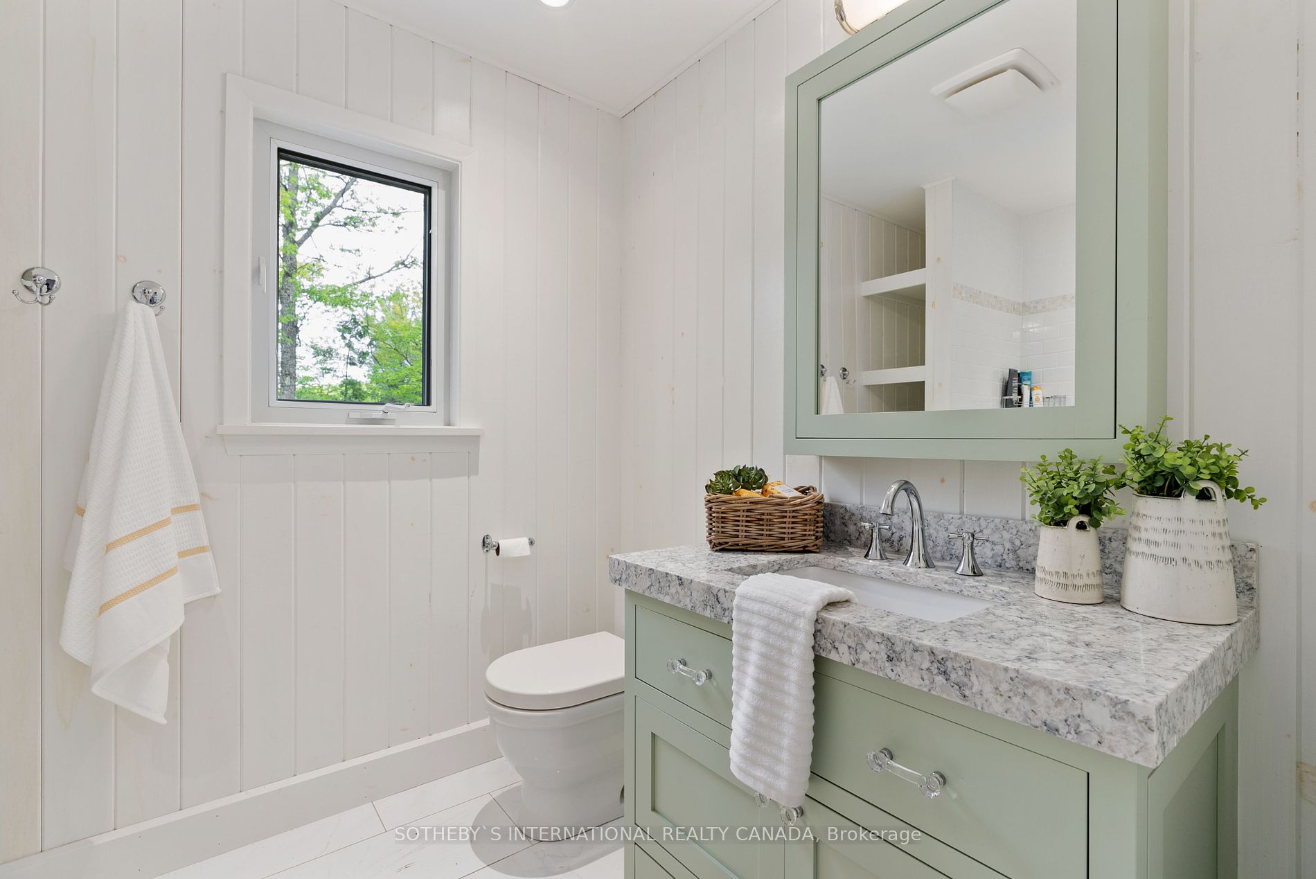 31 Moss Island Property Photo 14