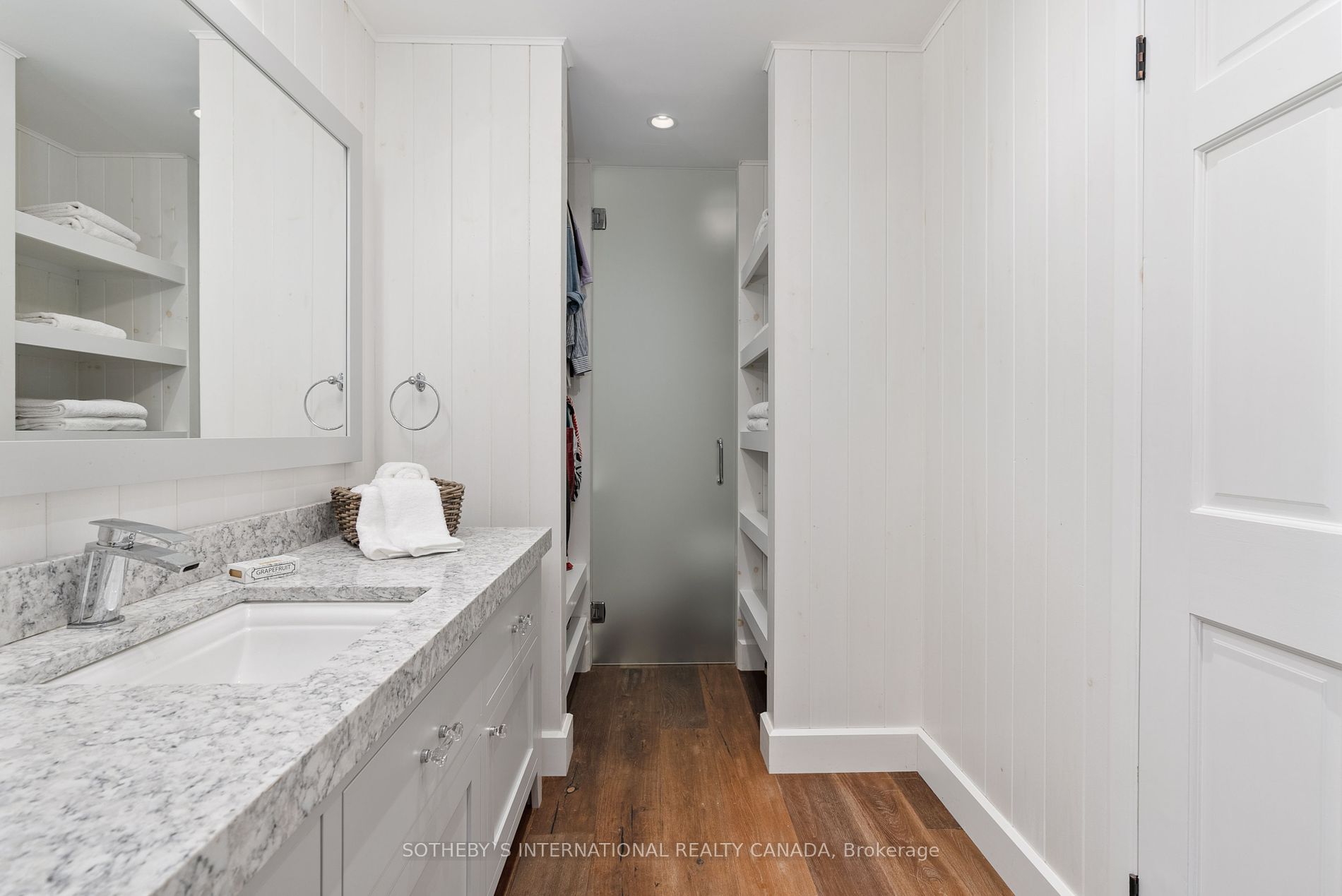 31 Moss Island Property Photo 22