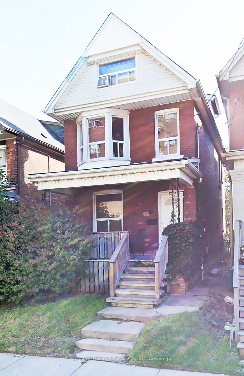 19 Erie Ave Property Photo