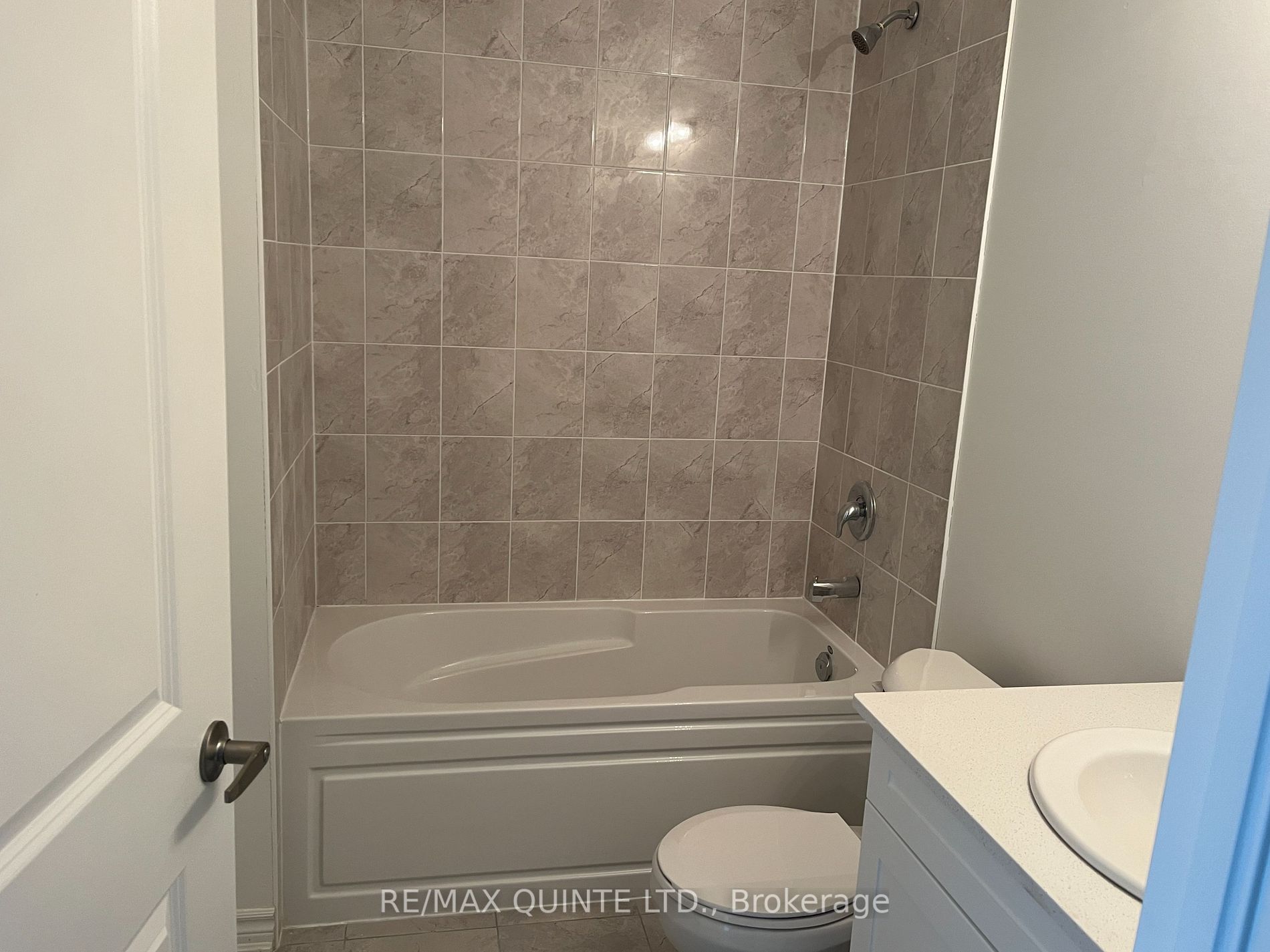 37 Lincoln Dr Property Photo 10
