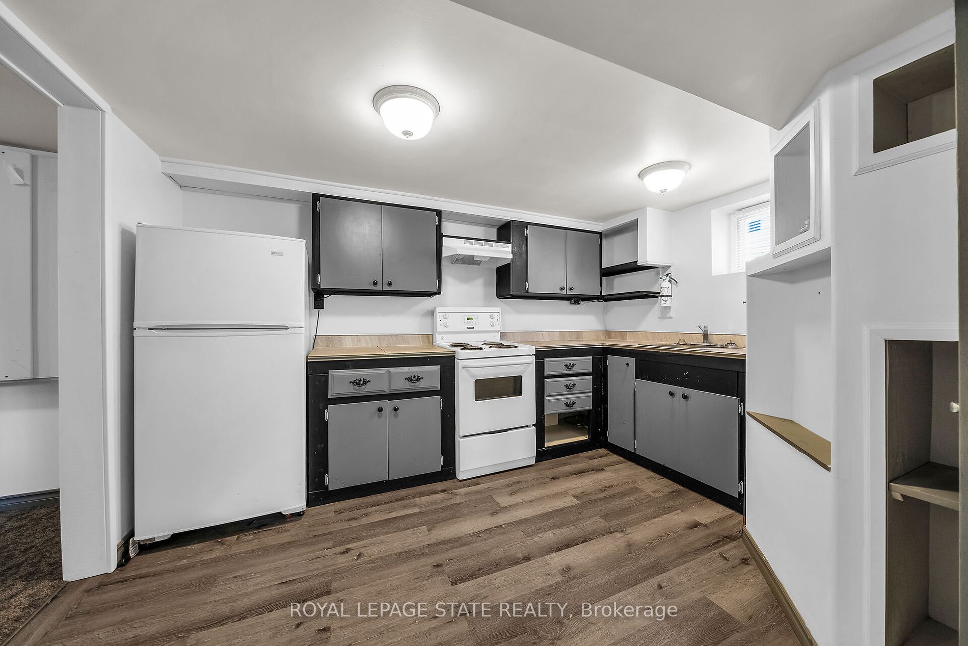 136 Corman Ave Property Photo 15