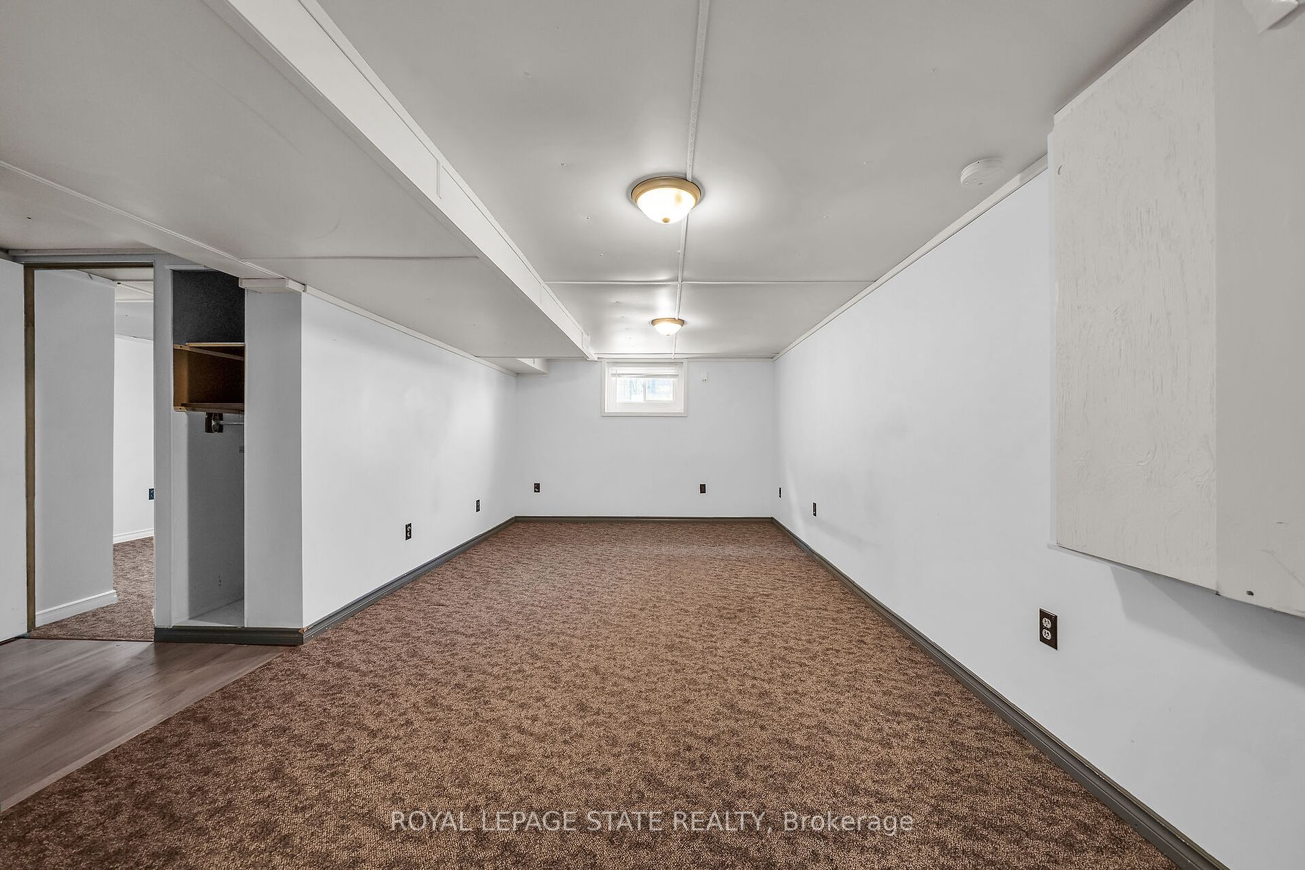 136 Corman Ave Property Photo 18