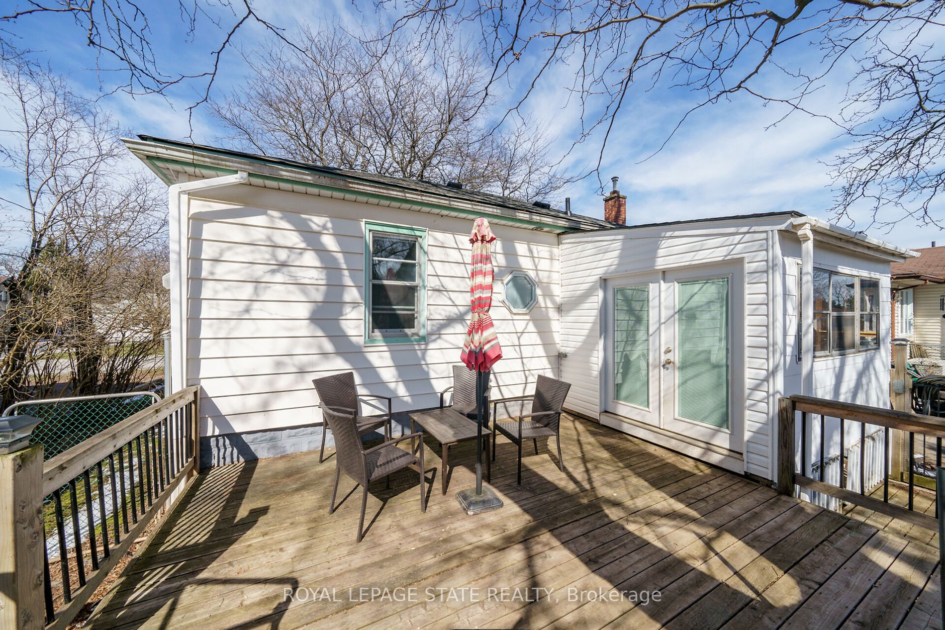 136 Corman Ave Property Photo 30