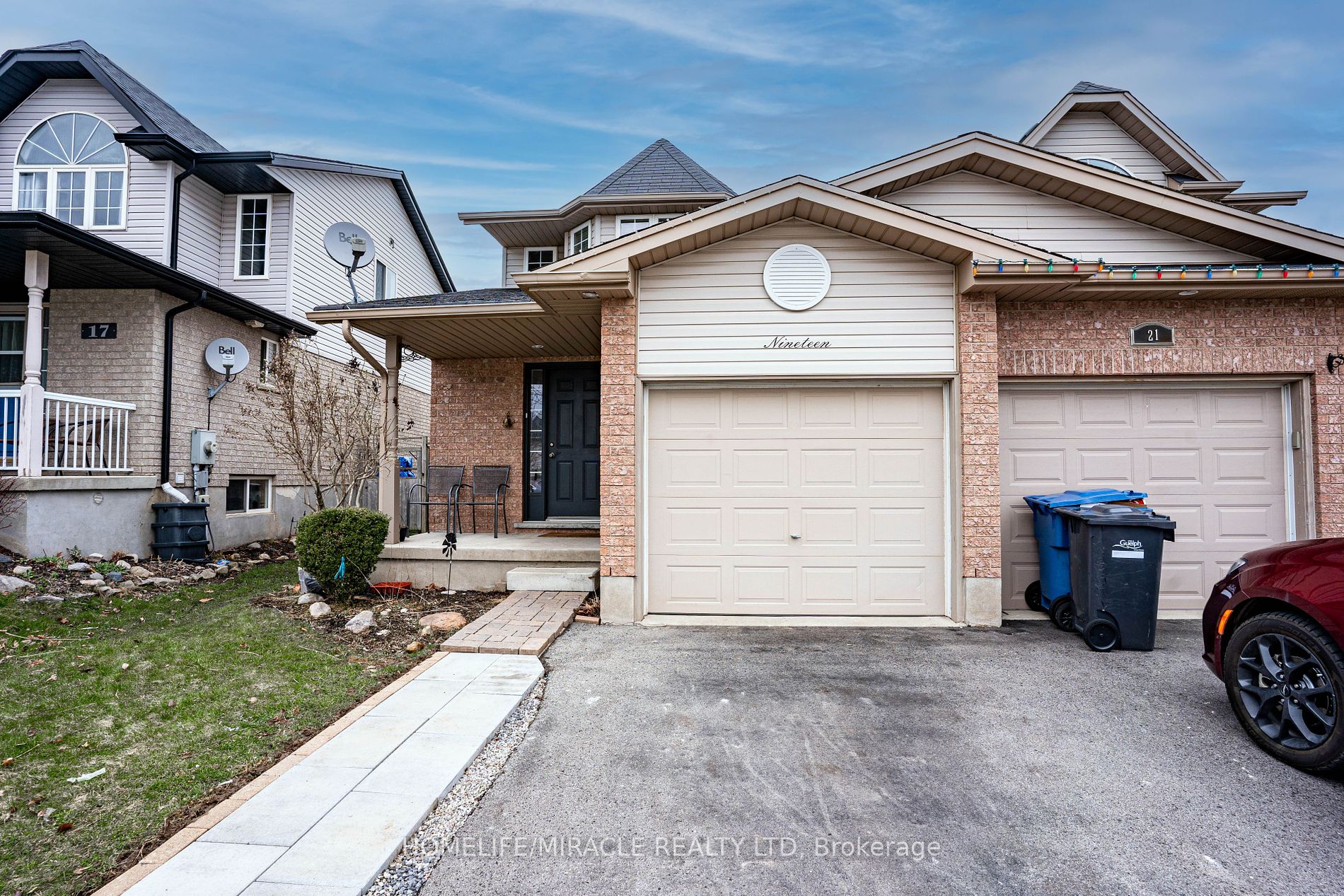 19 Henry Crt Property Photo