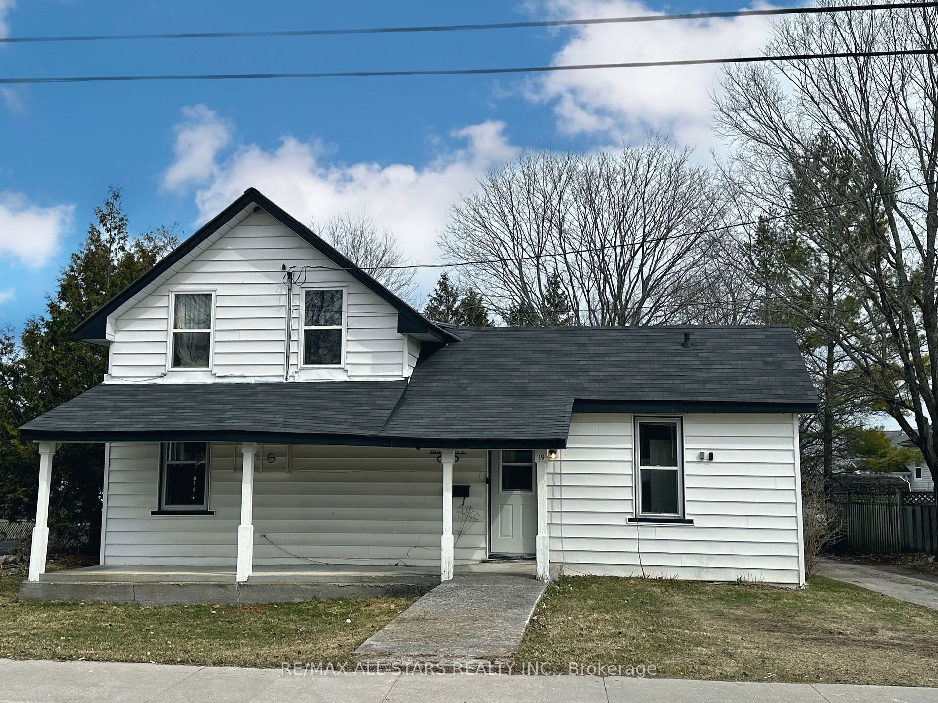 19 Head St Property Photo