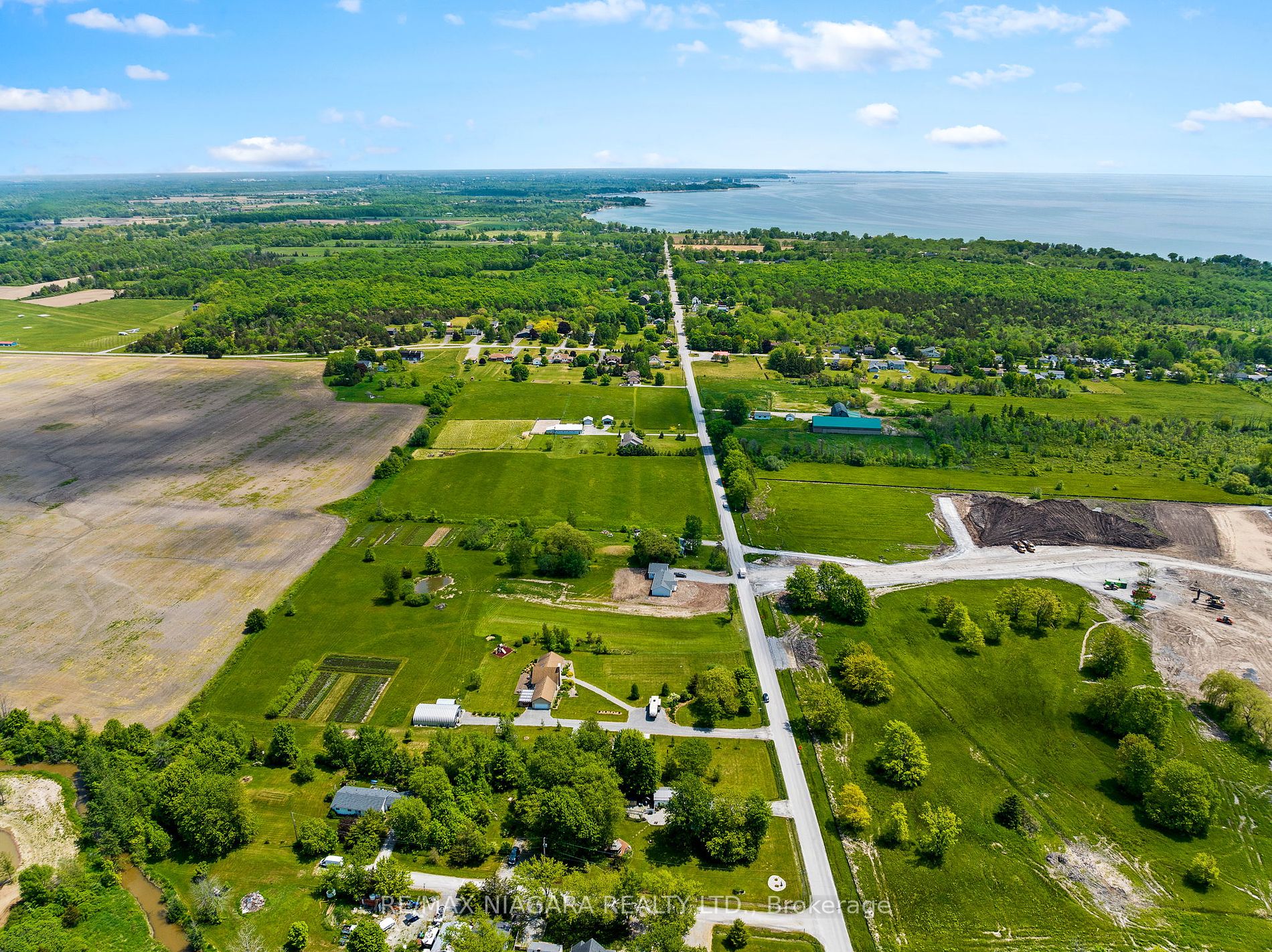 N/s Lakeshore Rd Property Photo 10